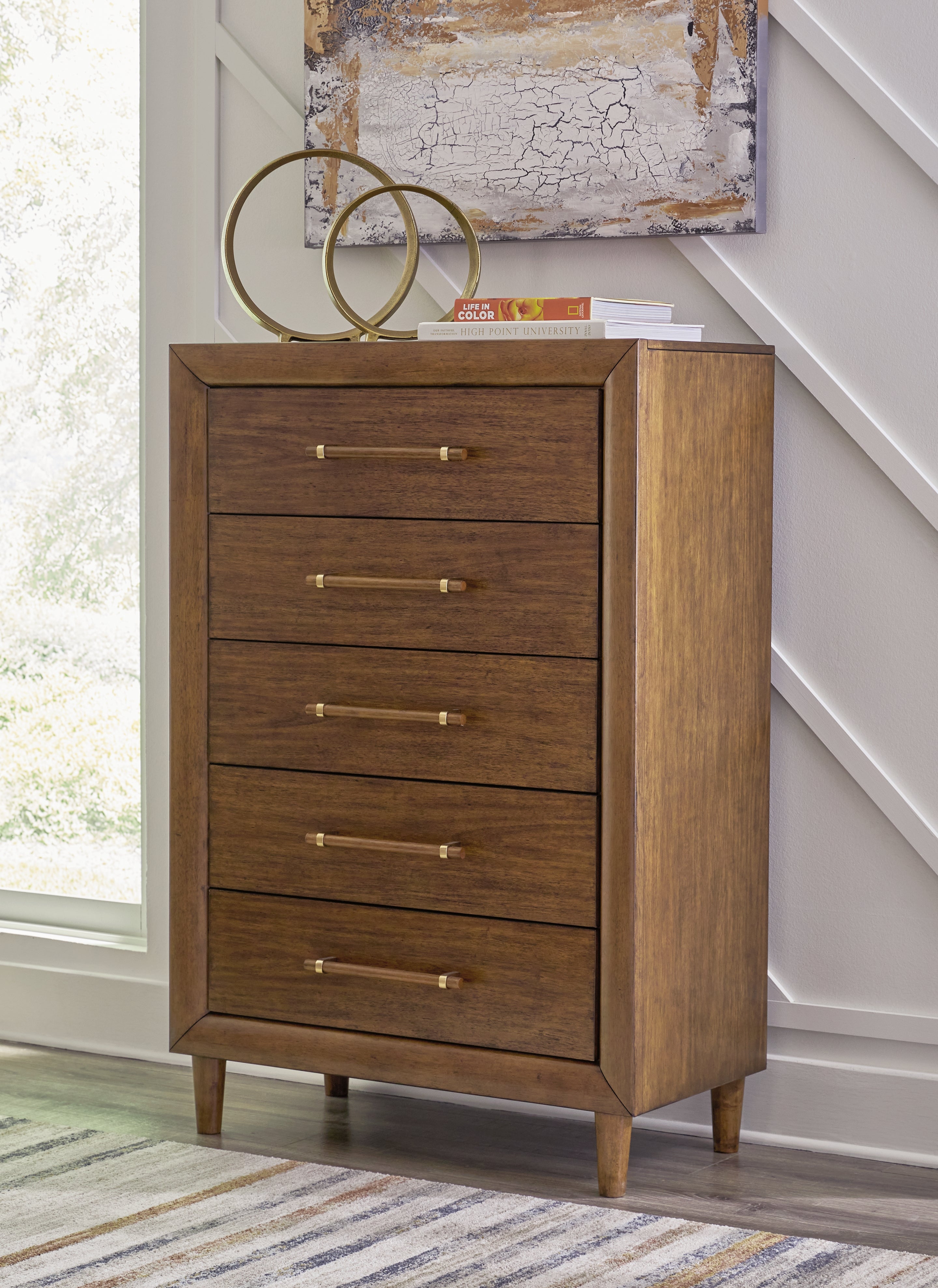 Lyncott Brown King Upholstered Bedroom Set with Chest and Nightstand
