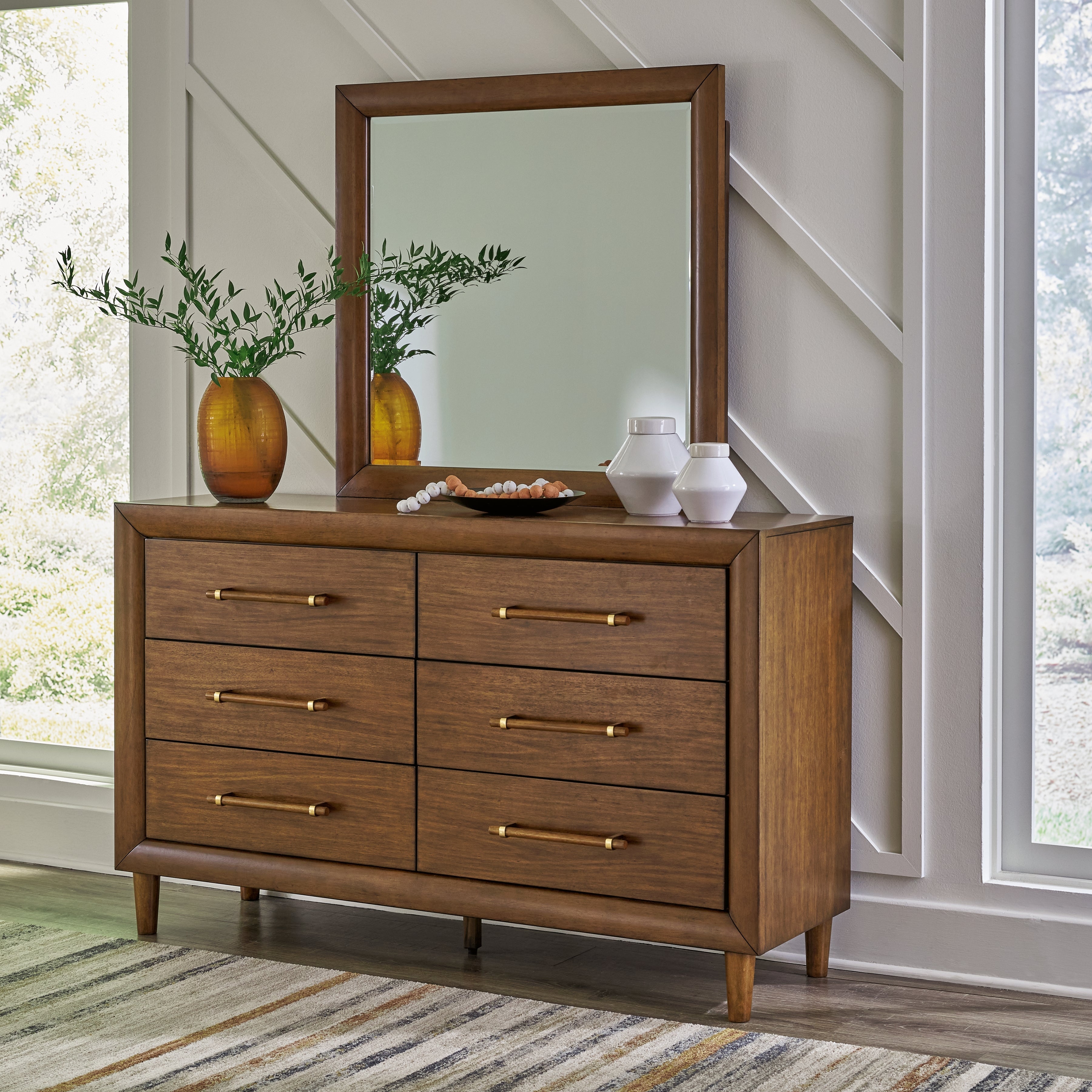 Lyncott California King Upholstered Bedroom Set