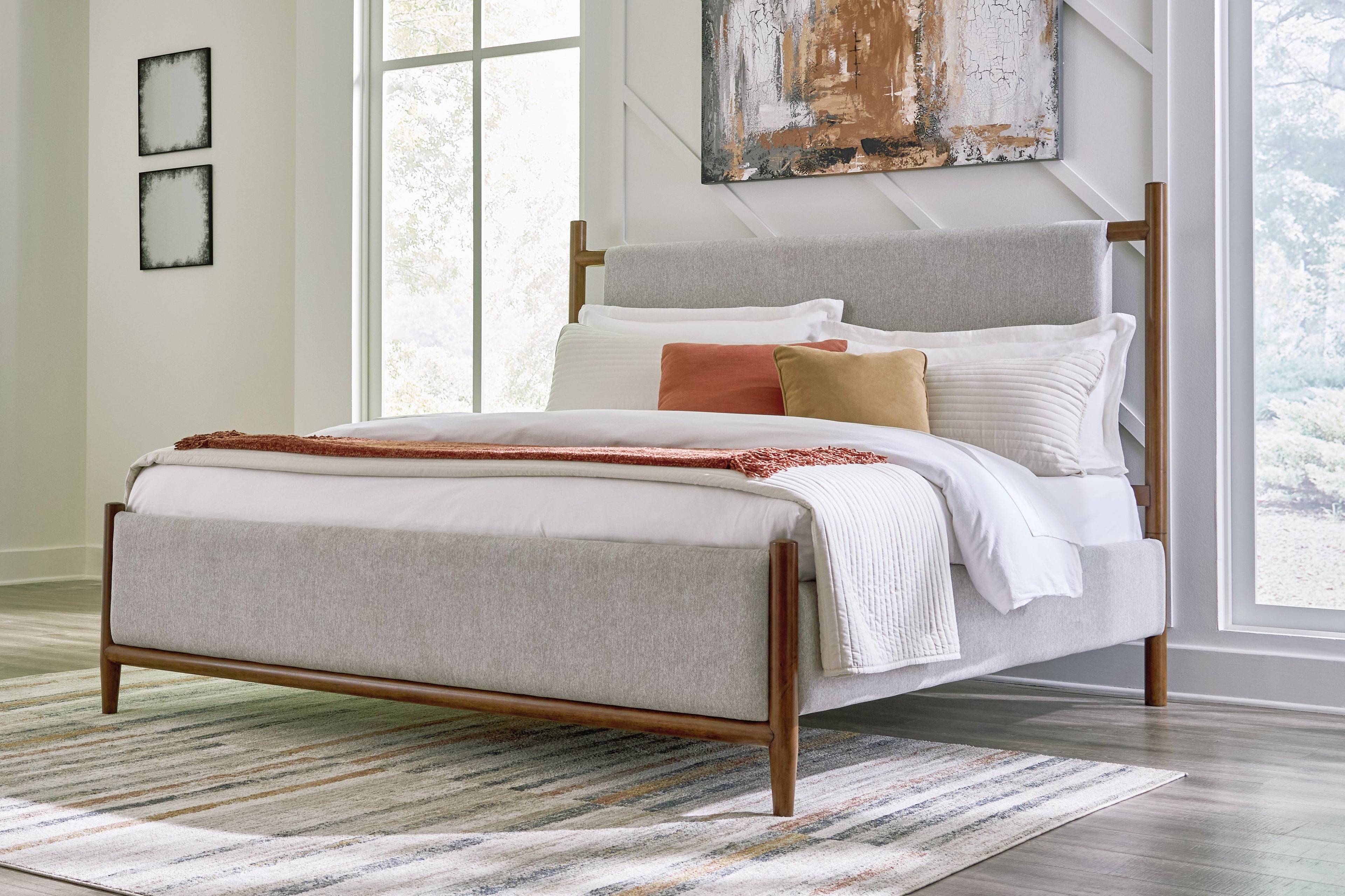 Lyncott California King Upholstered Bedroom Set