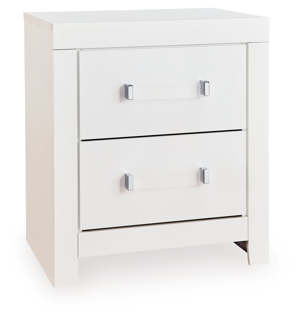 Maeling White Nightstand