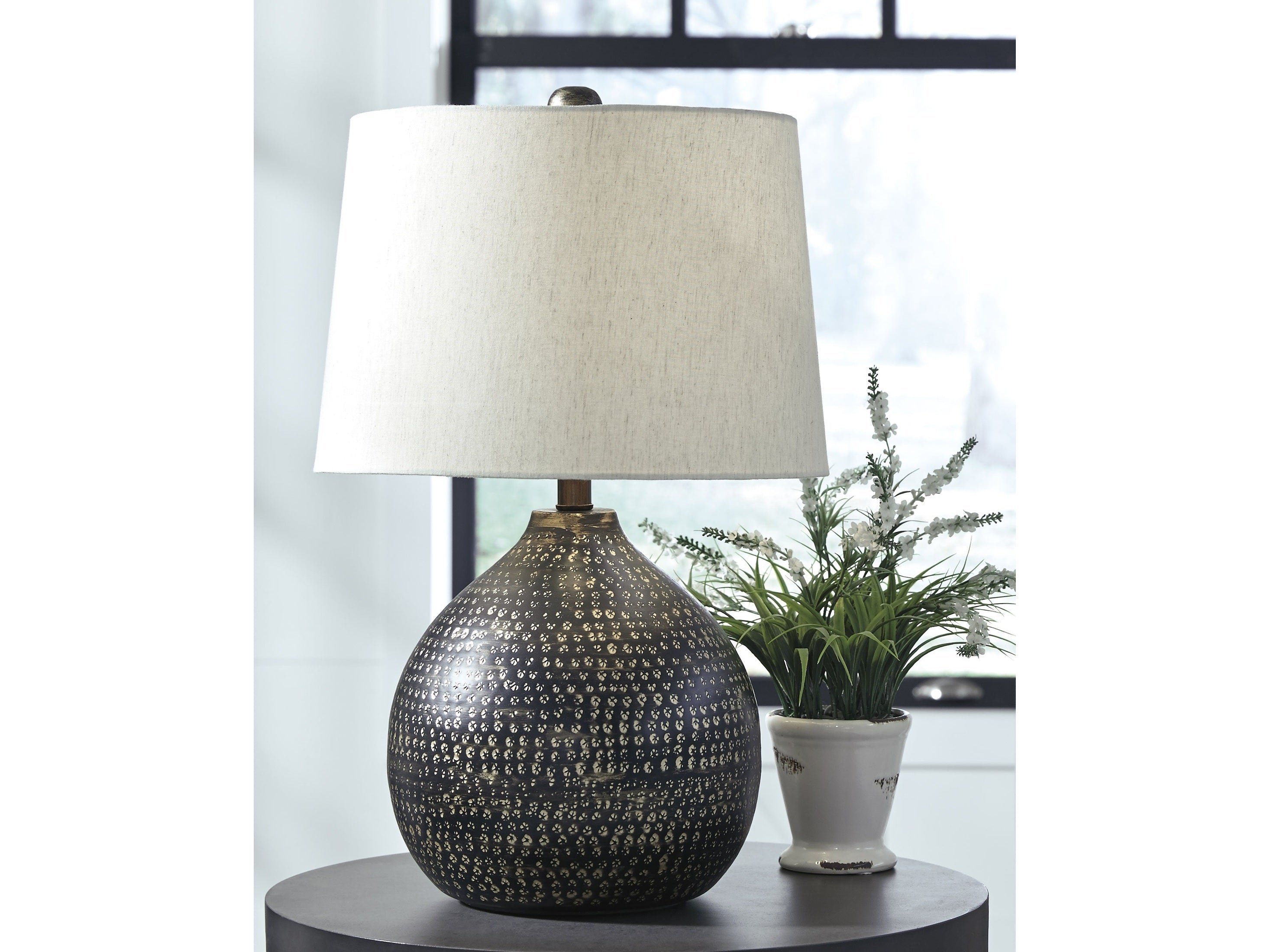 Maire Black/Gold Table Lamp (Set of 2)