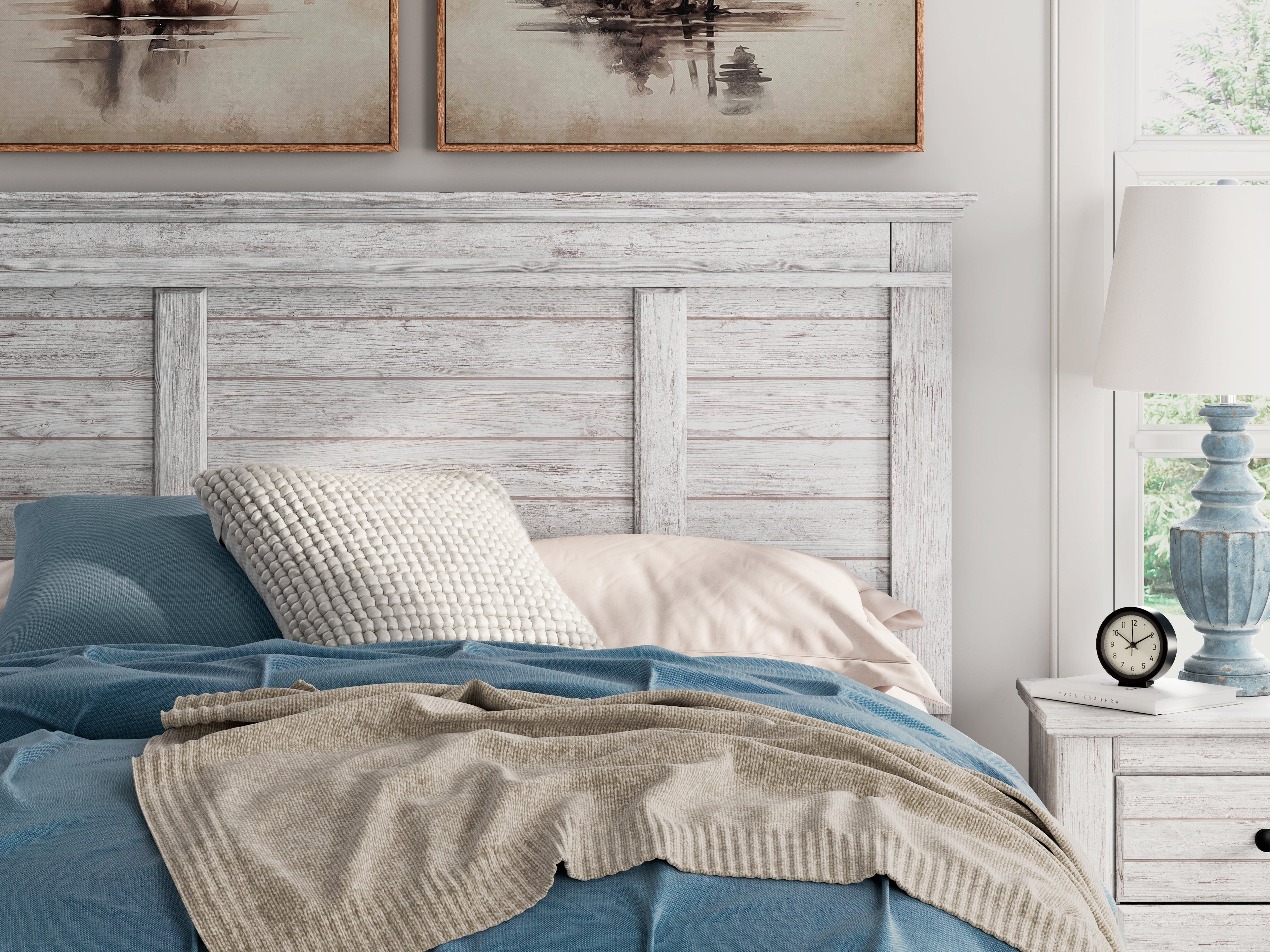 Makidern Whitewash Queen Panel Bed