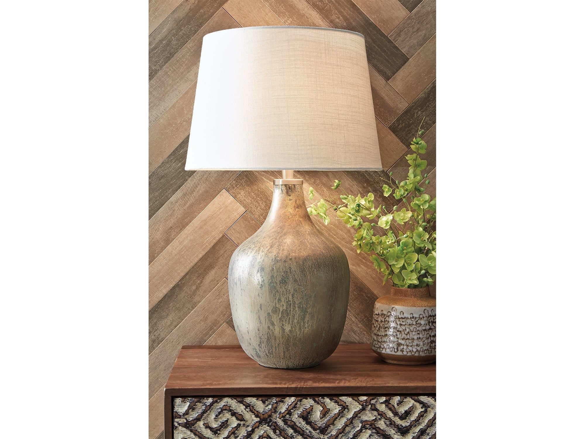 Mari Gray/Gold Table Lamp (Set of 2)