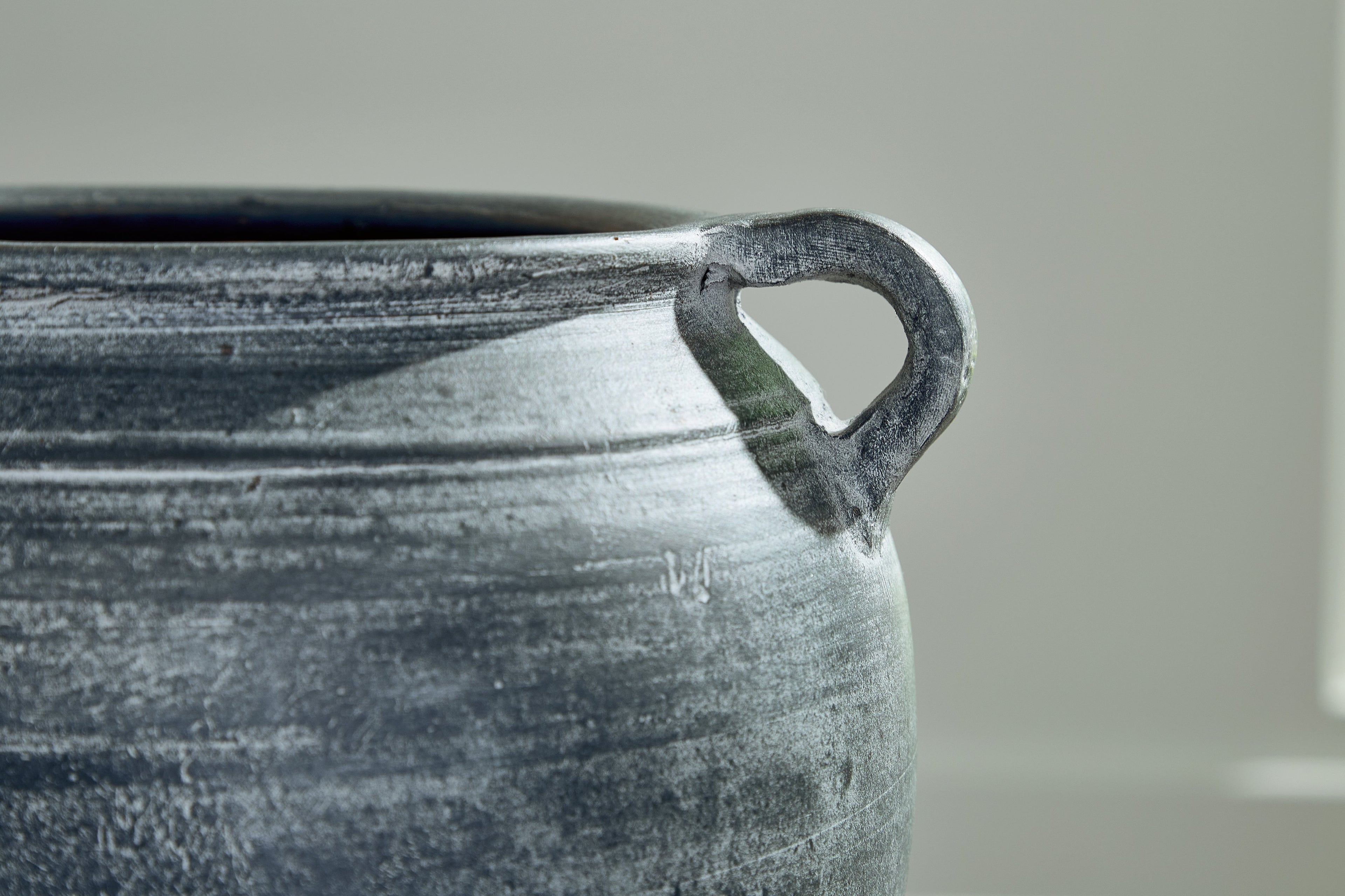 Meadie Distressed Blue Vase 8"