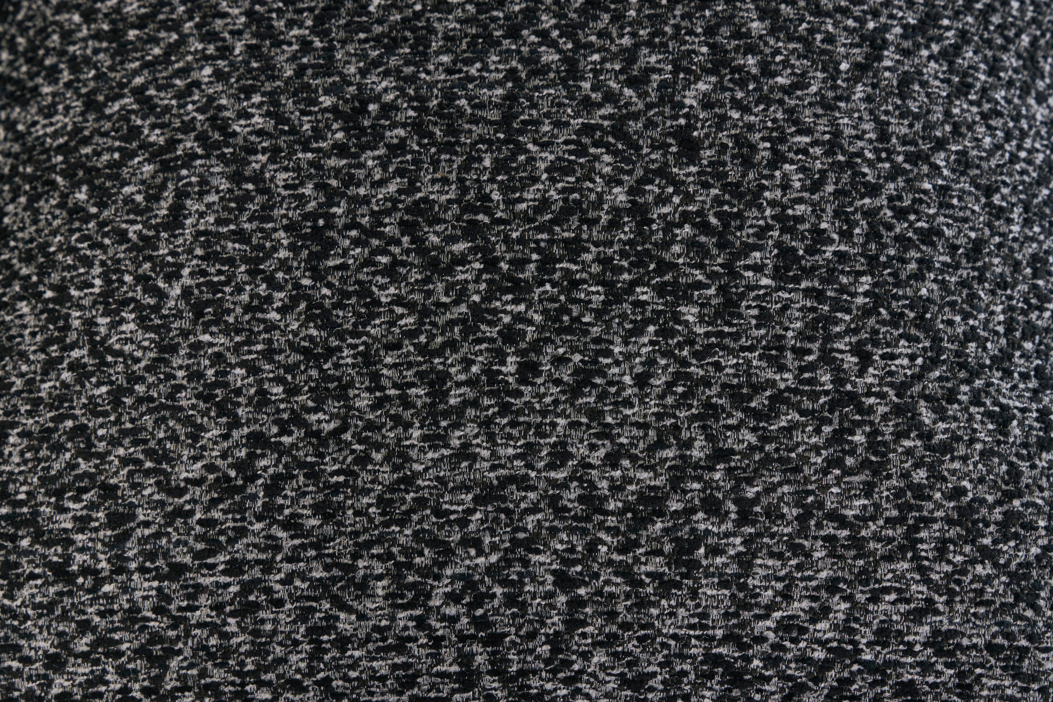 Midnight-Madness Onyx Loveseat