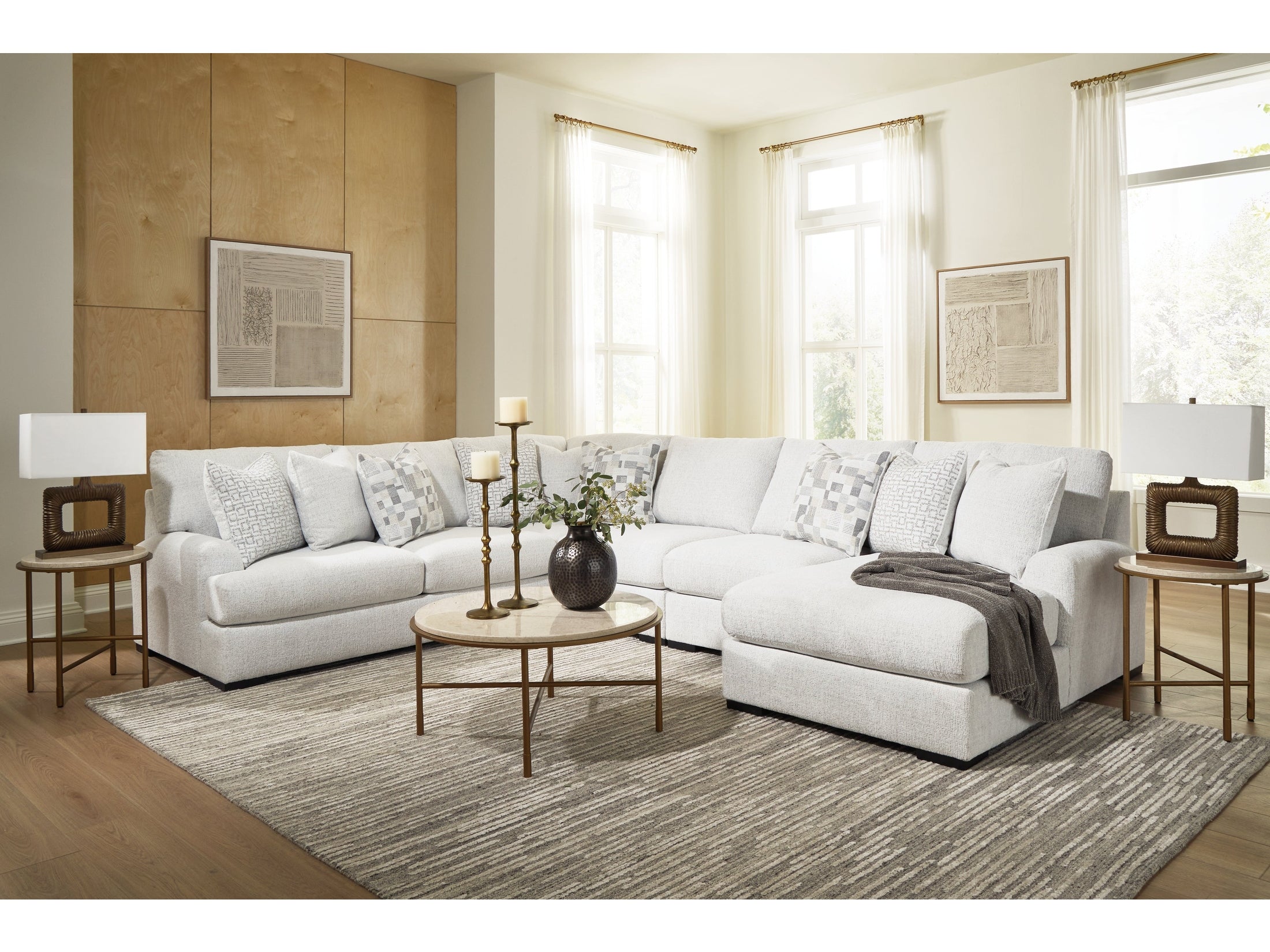 Misty-Lakes Chalk 5-Piece Sectional with Chaise