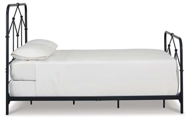 Nashburg Queen Metal Bed