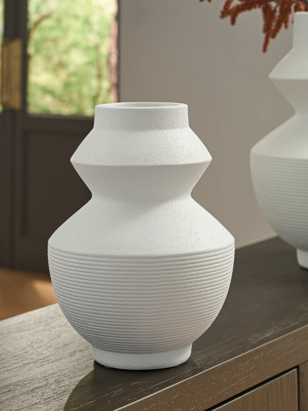 Naveen White Vase