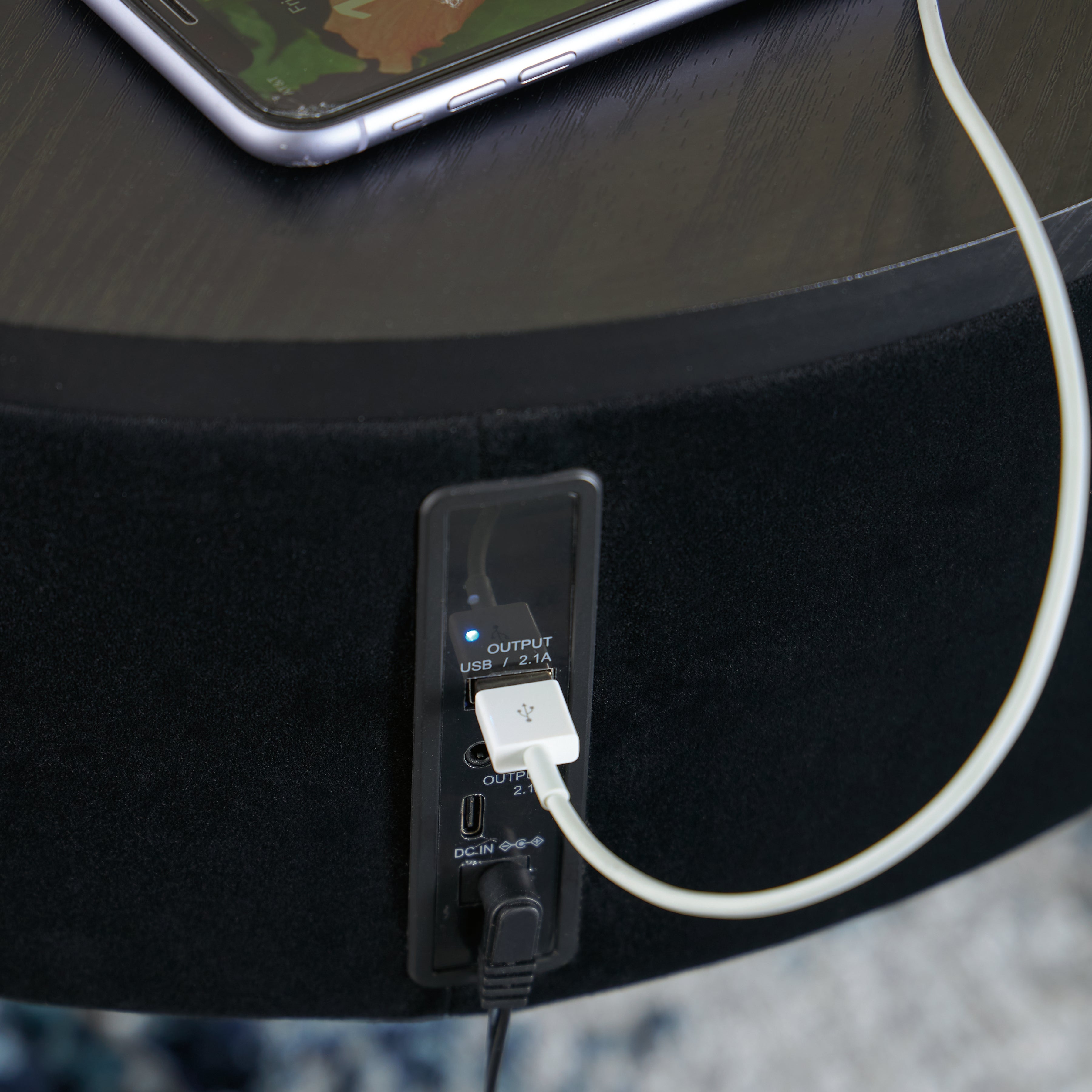 Nedman Black & Gold Accent Table w/ Speaker