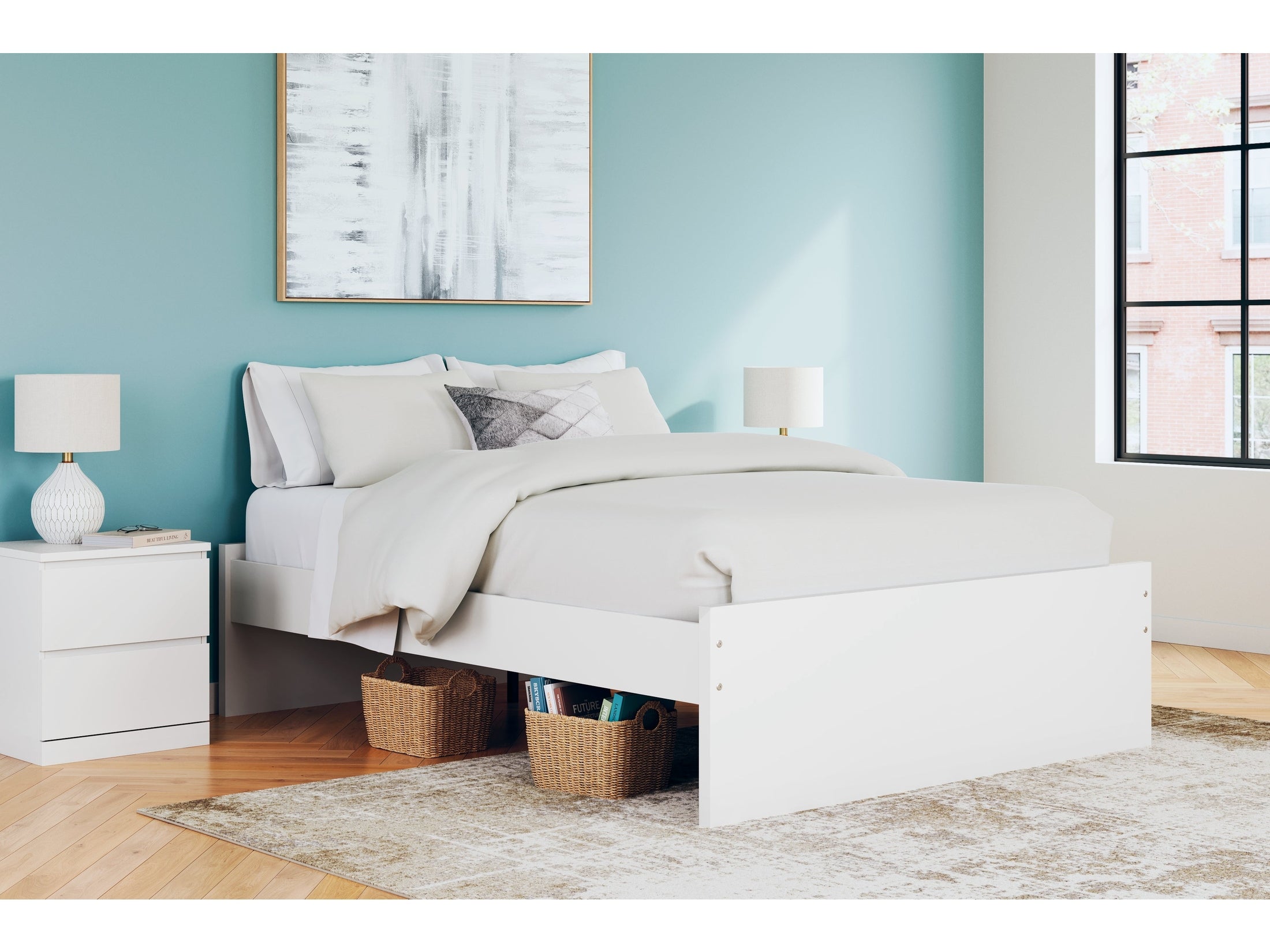 Onita White Queen Platform Bed