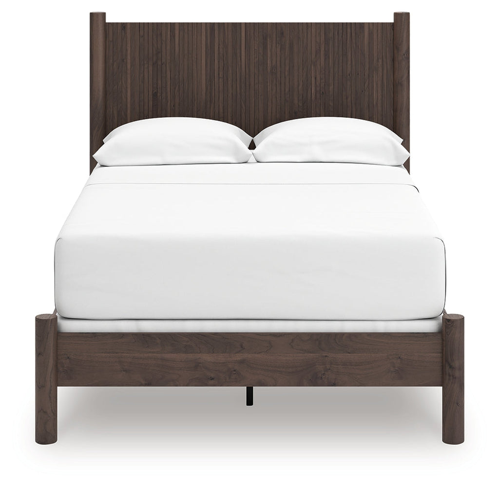 Pamytta Brown Full Panel Bed
