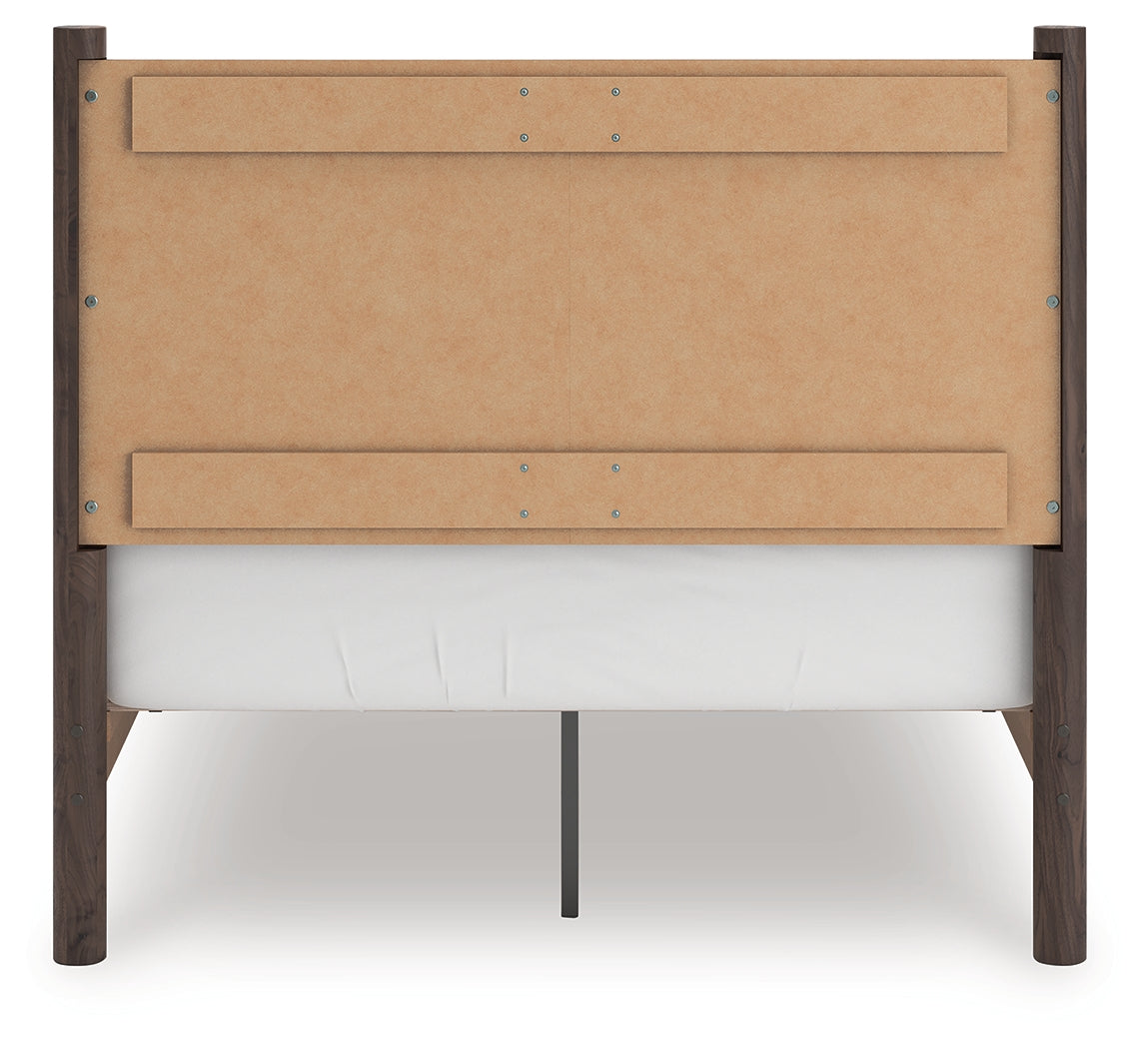 Pamytta Brown Full Panel Platform Bed, Dresser and Mirror
