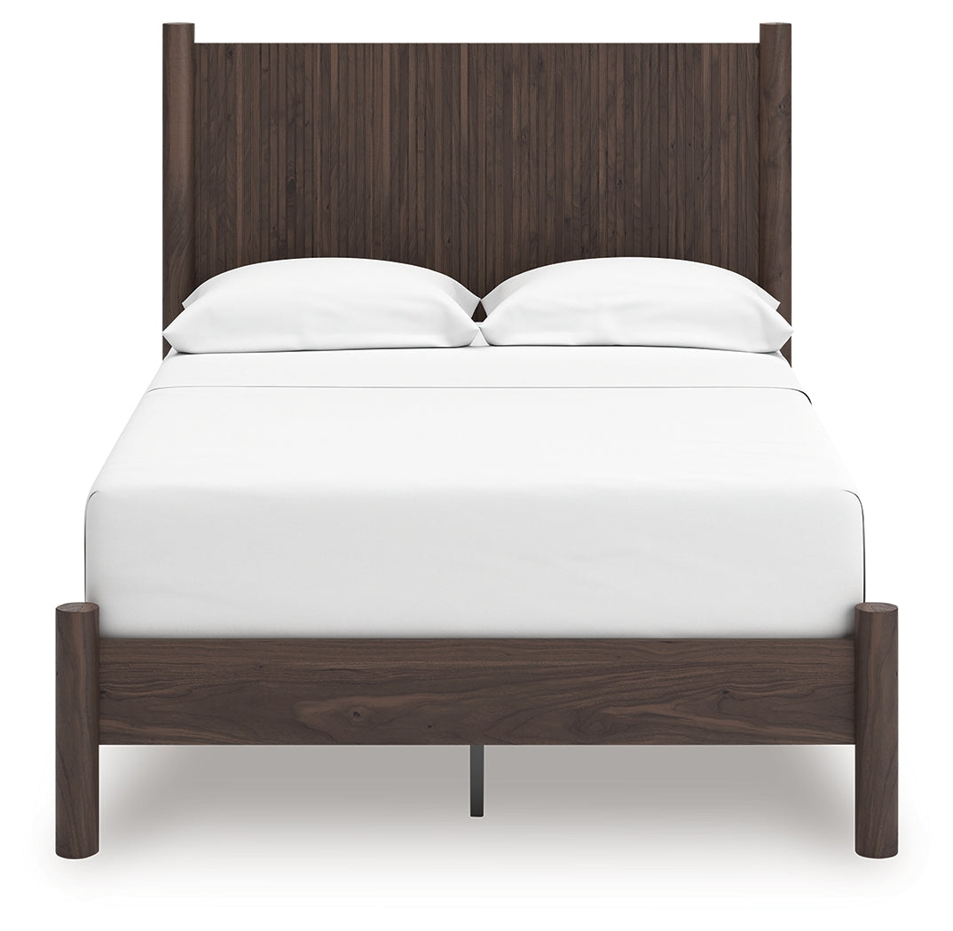 Pamytta Brown Full Panel Platform Bed
