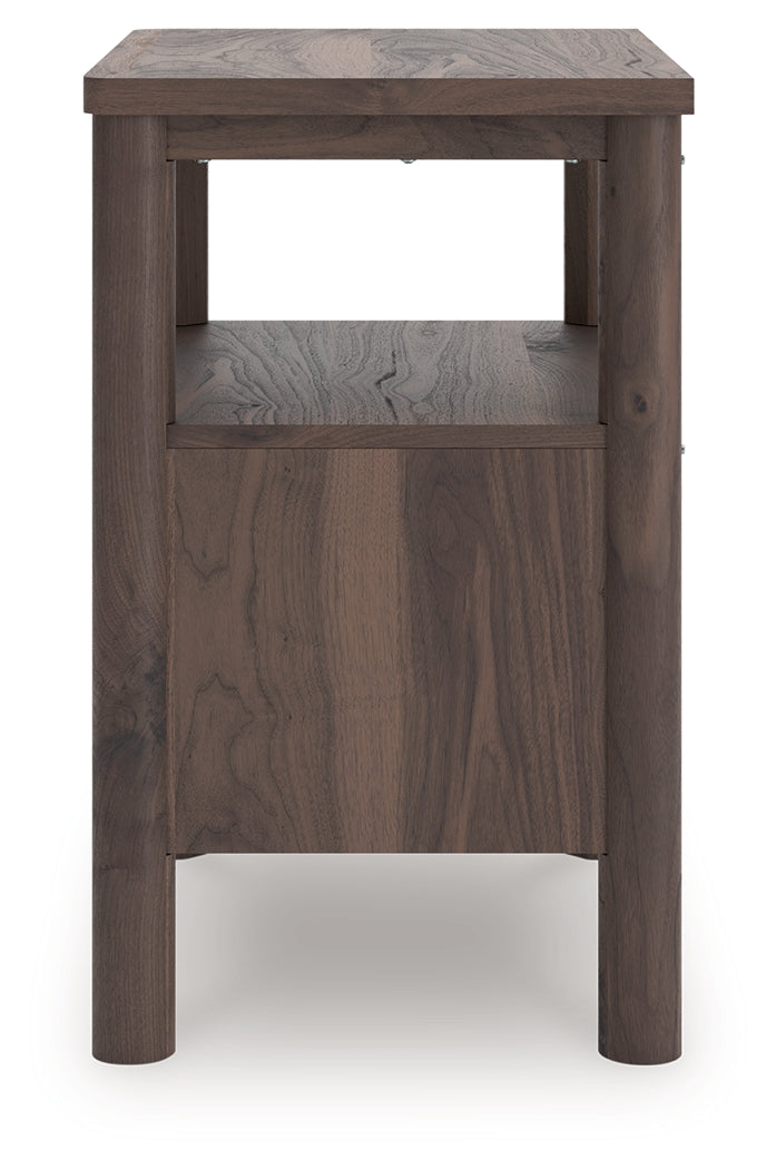 Pamytta King Panel Bed, Dresser, Mirror and Nightstand, Brown