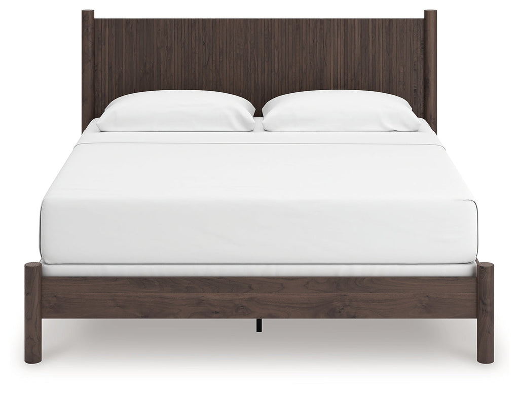 Pamytta Brown King Panel Bed