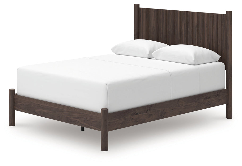 Pamytta Queen Panel Bed, Dresser, Mirror and Nightstand, Brown