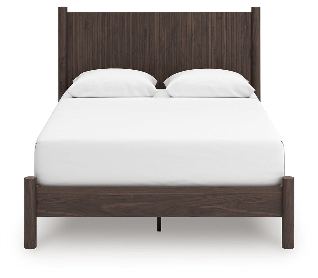 Pamytta Brown Queen Panel Platform Bed