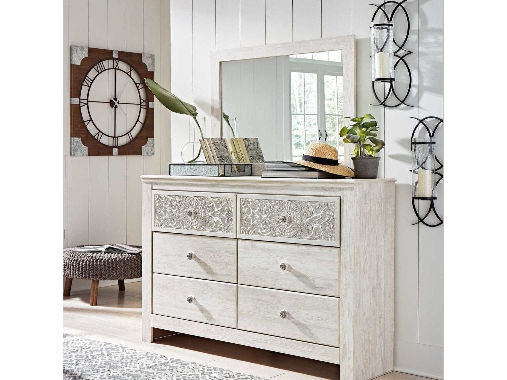 Paxberry Whitewash Dresser & Mirror
