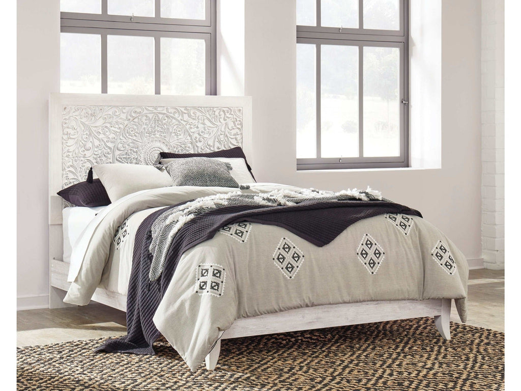 Paxberry Whitewash Queen Panel Bed