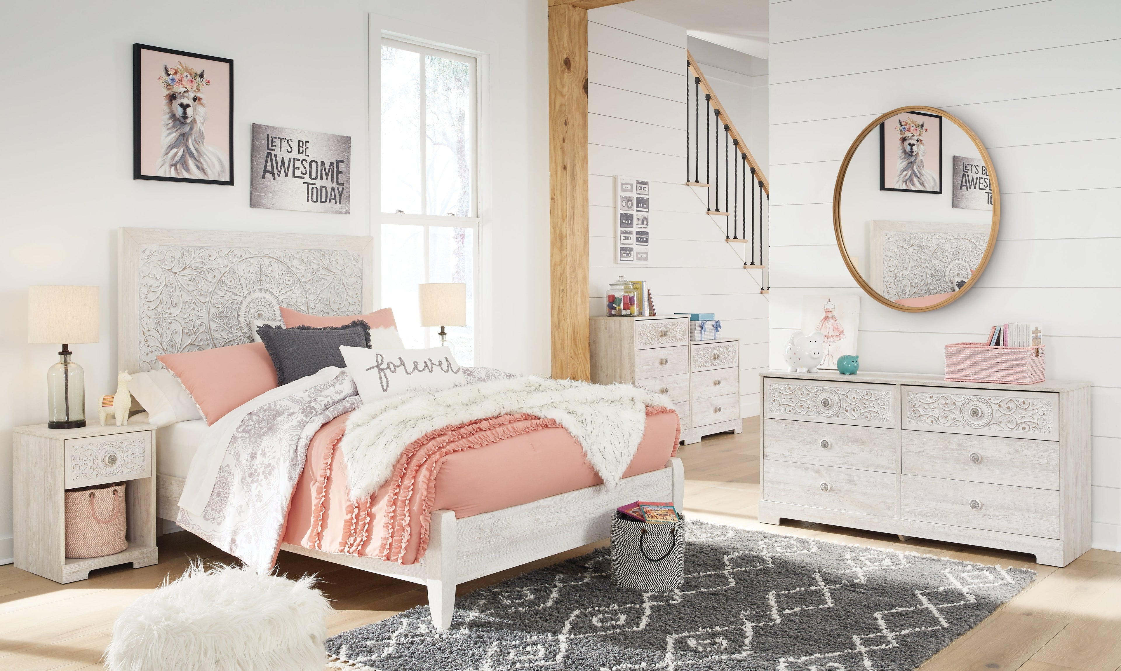Paxberry Whitewash Six Drawer Dresser