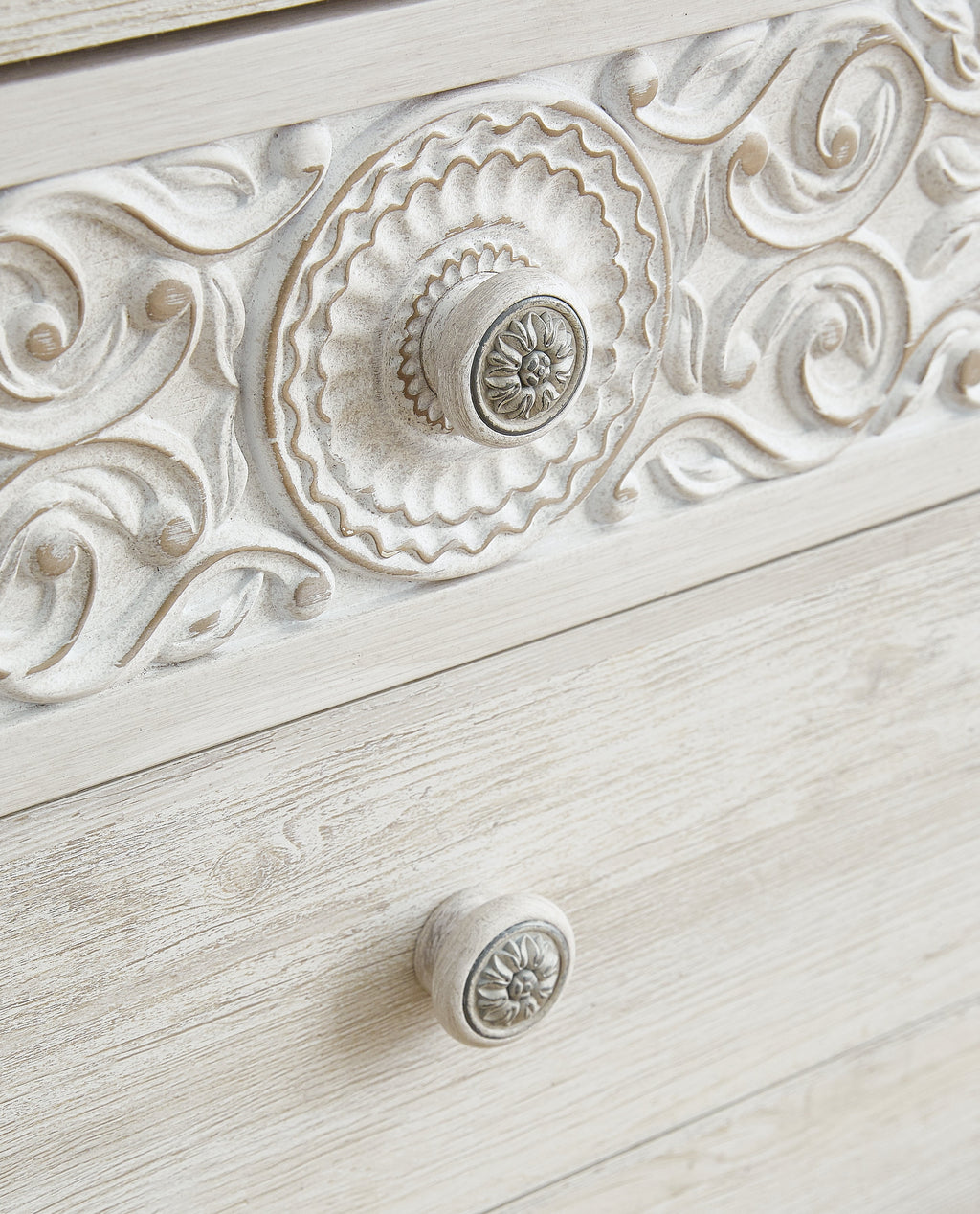 Paxberry Whitewash Six Drawer Dresser