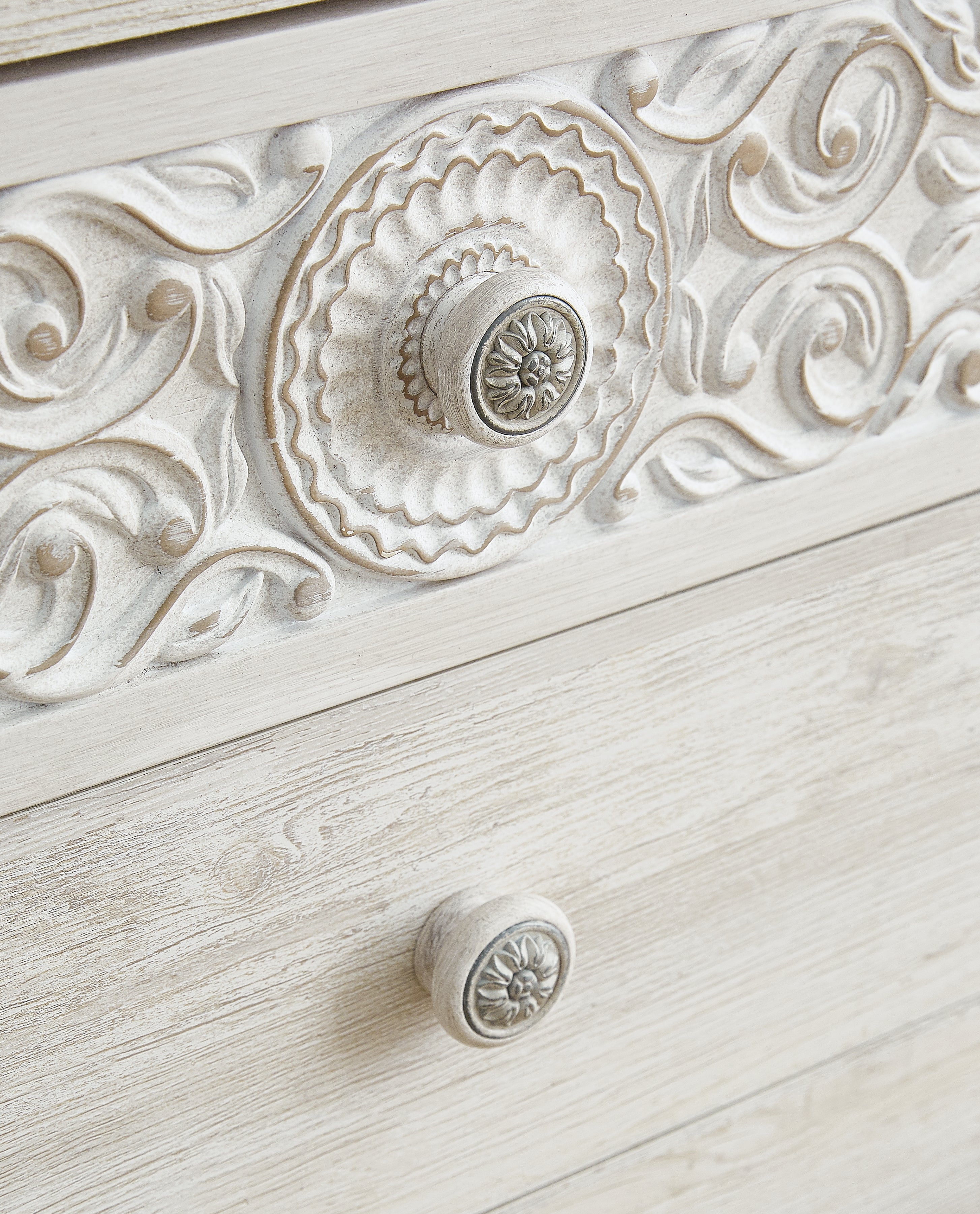 Paxberry Whitewash Six Drawer Dresser