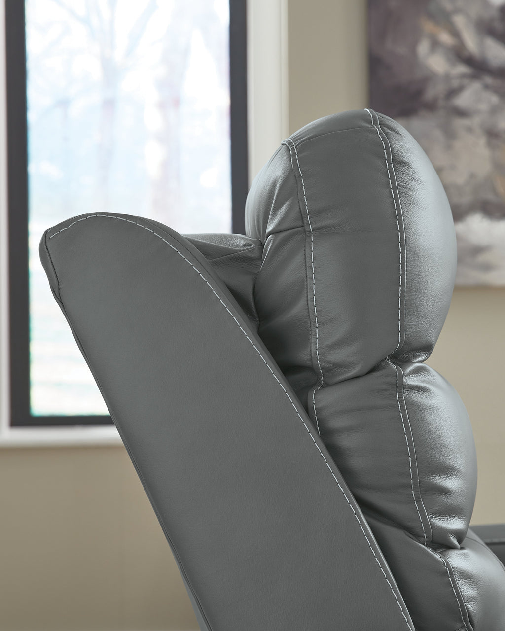 Pennacle Pier Tideon Power Recliner