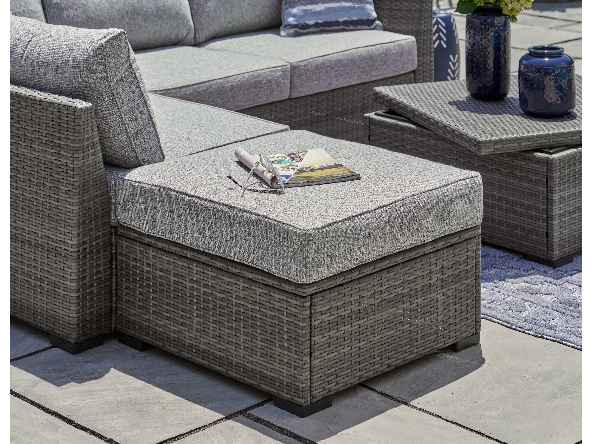 Petal Road Gray Outdoor Sectional Seating Group (Set of 4)