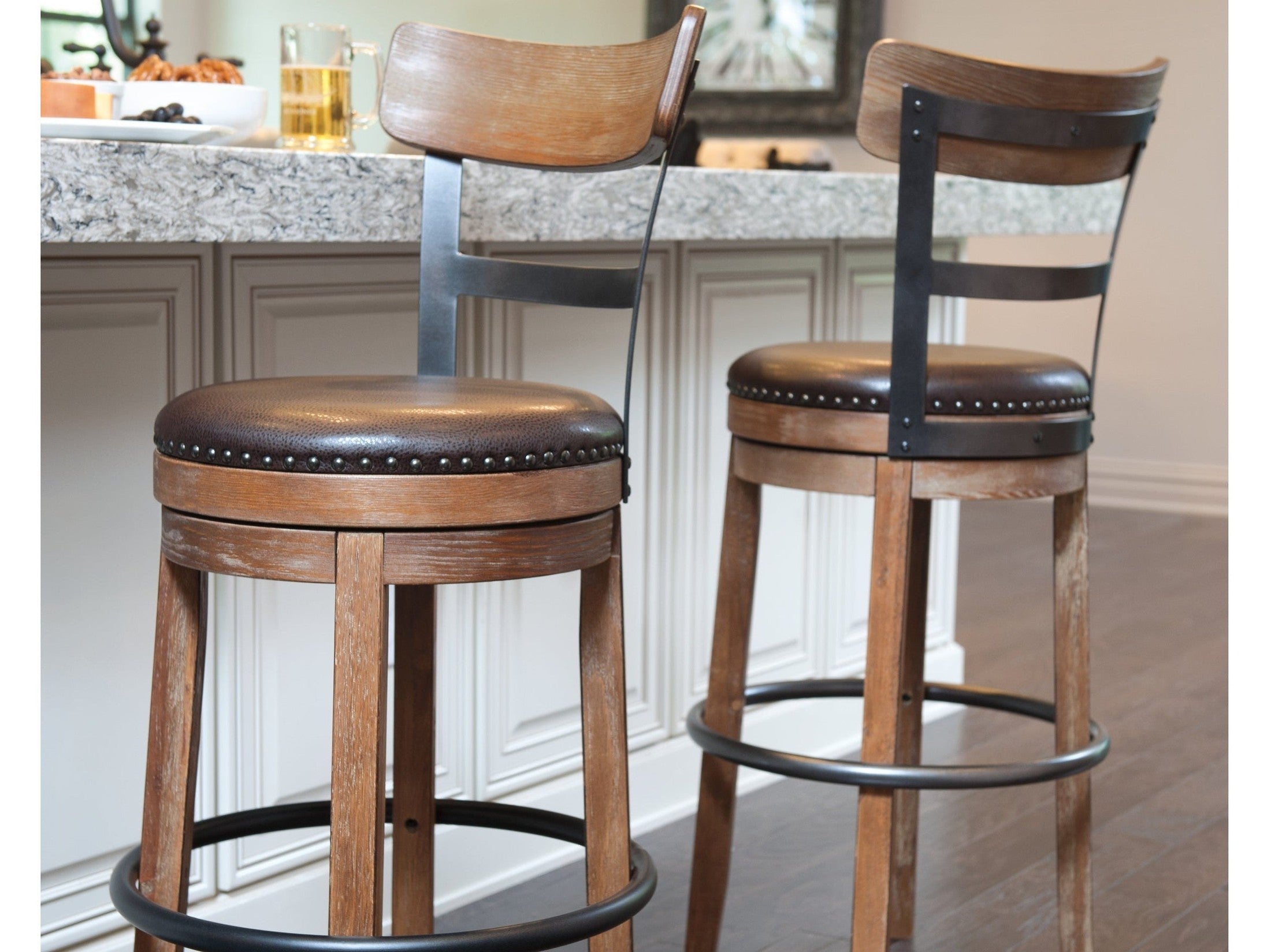 Pinnadel Grayish Brown Bar Height Bar Stool (Set of 2)