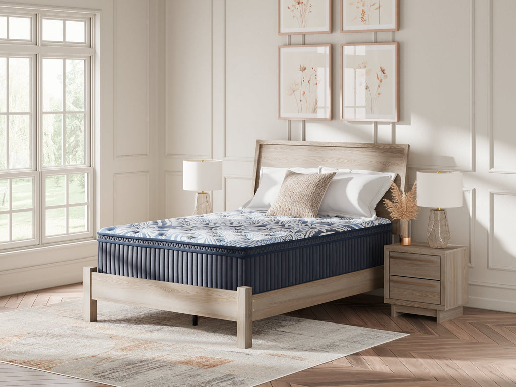 Plush Luxe 2.0 Blue Queen Mattress