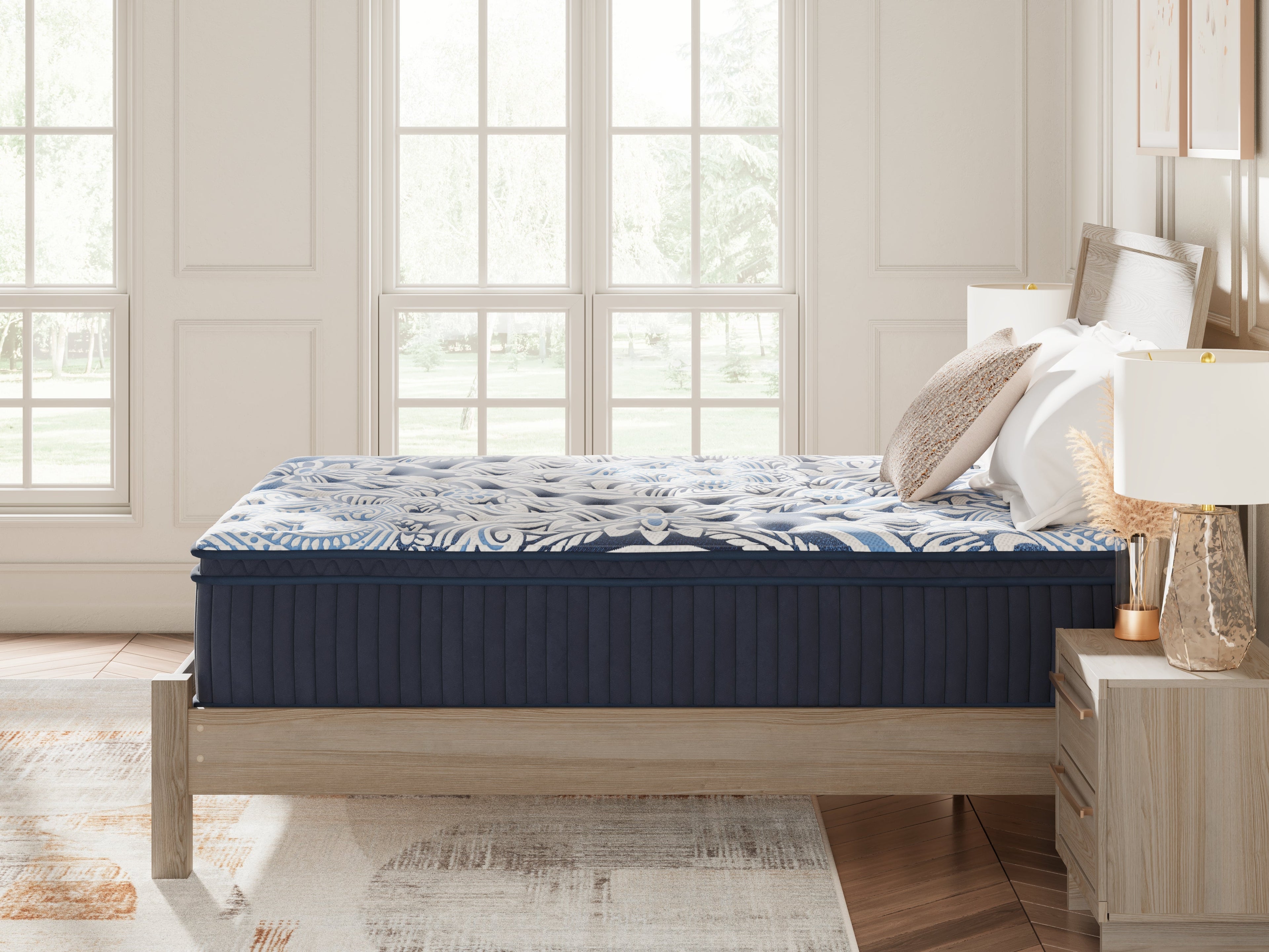 Plush Luxe 2.0 Blue Queen Mattress