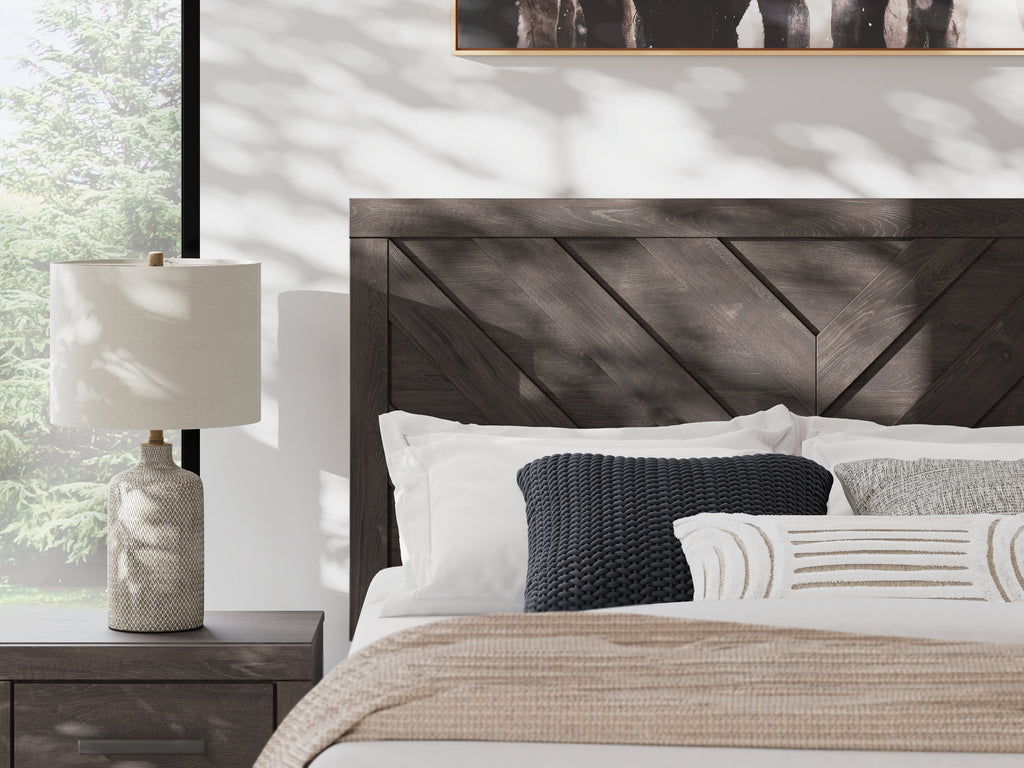 Prendonea Charcoal Queen Panel Bedroom Set with Dresser and Nightstand