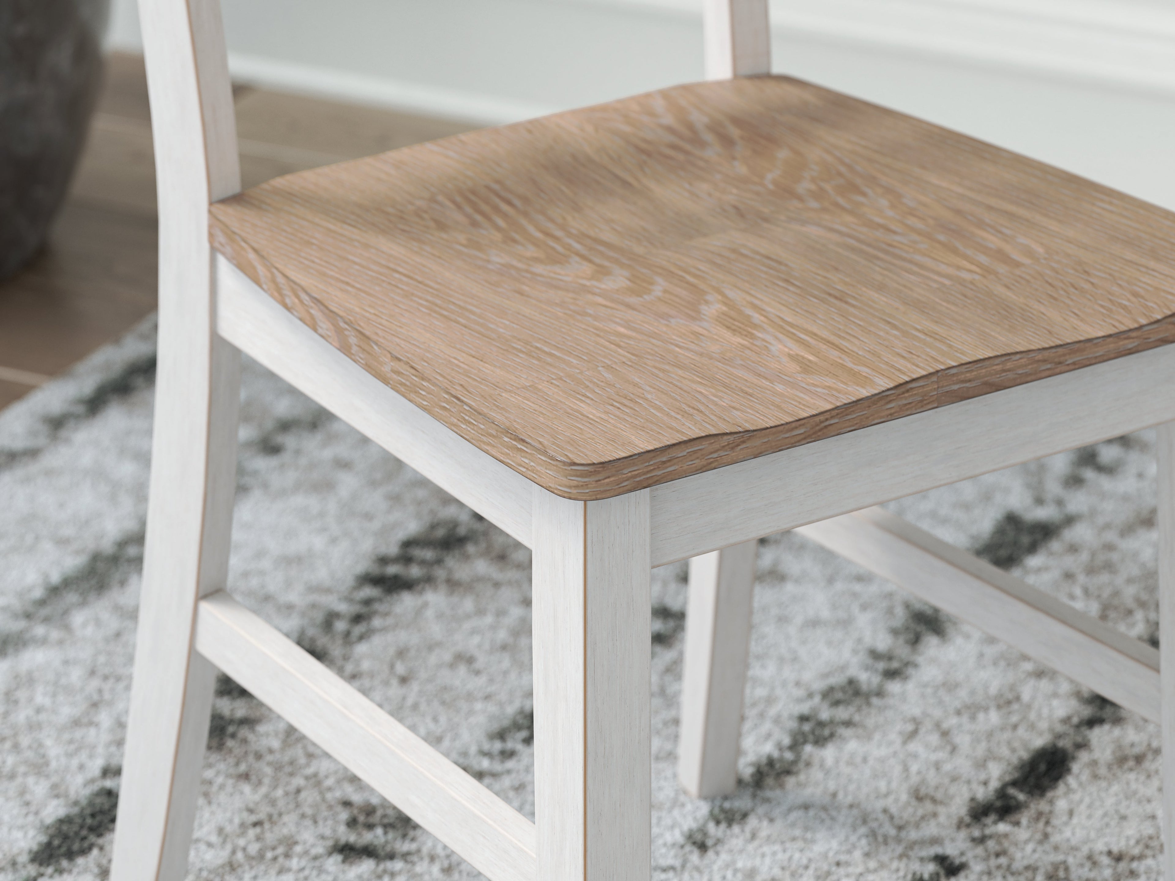 Purlaney Antique White/Natural Extension Dining Table and 4 Chairs