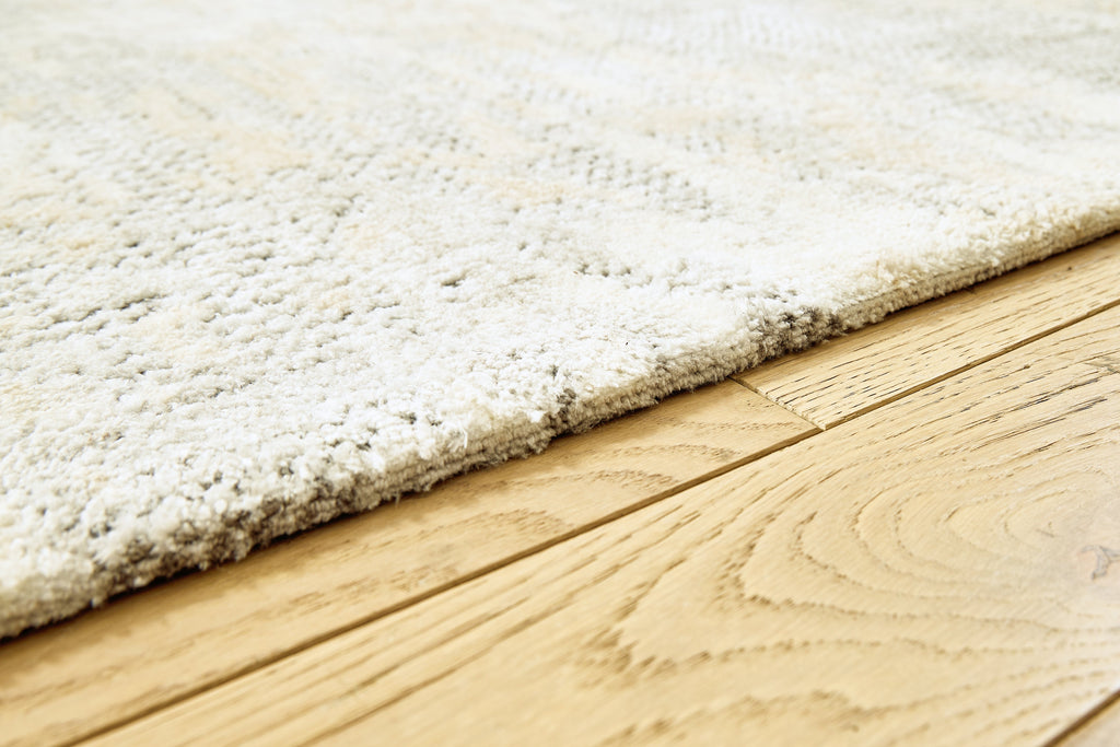 Raif Gray/White/Cream Extra Large Rug