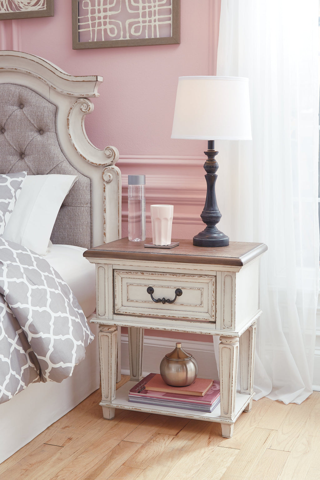 Realyn Chipped White Full Panel Bed and Nightstand