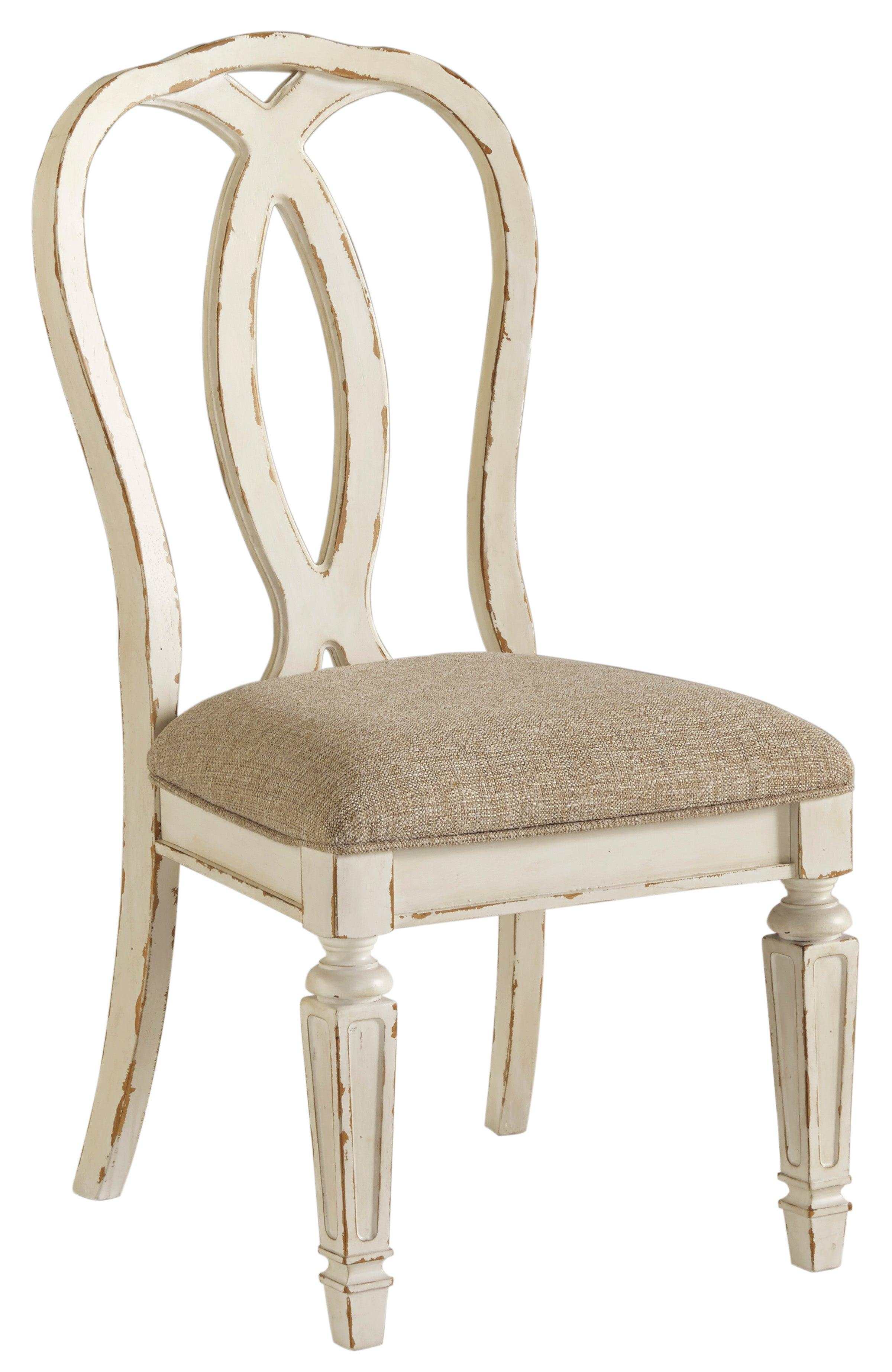 Realyn Chipped White Oval Dining Room Set / 5pc (Oval back)