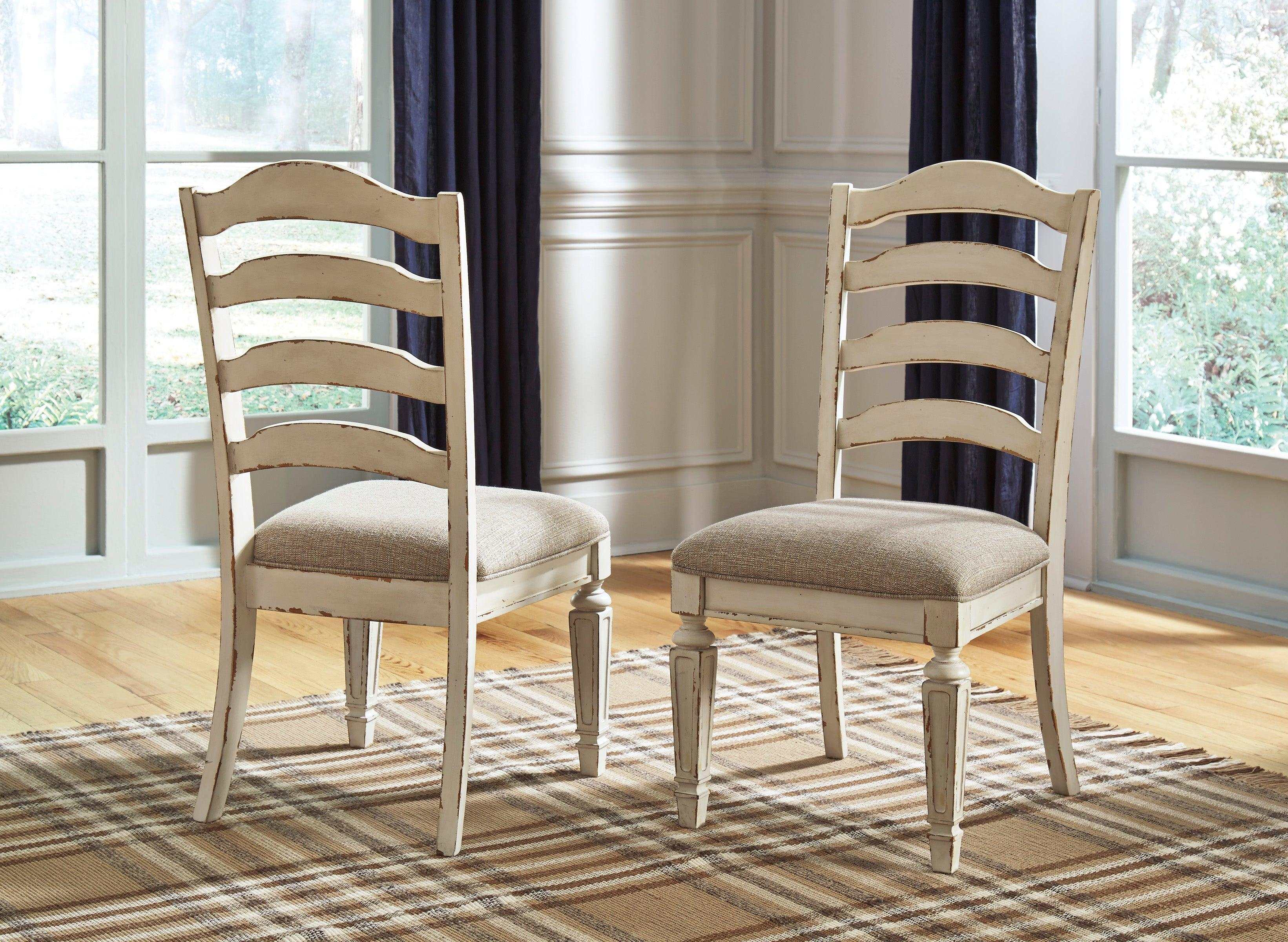 Realyn Chipped Oval Dining Room Set / 7 Pc, White