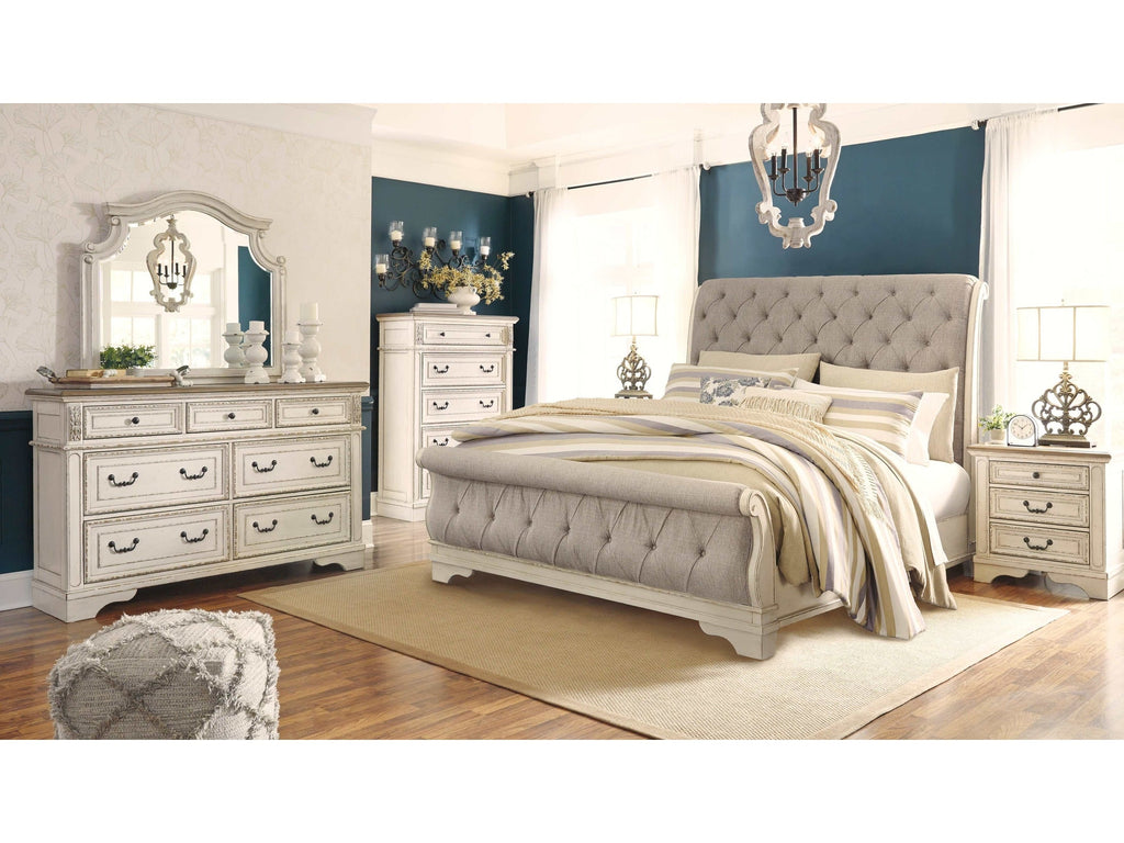 Realyn King Sleigh Bedroom Set / 5pc
