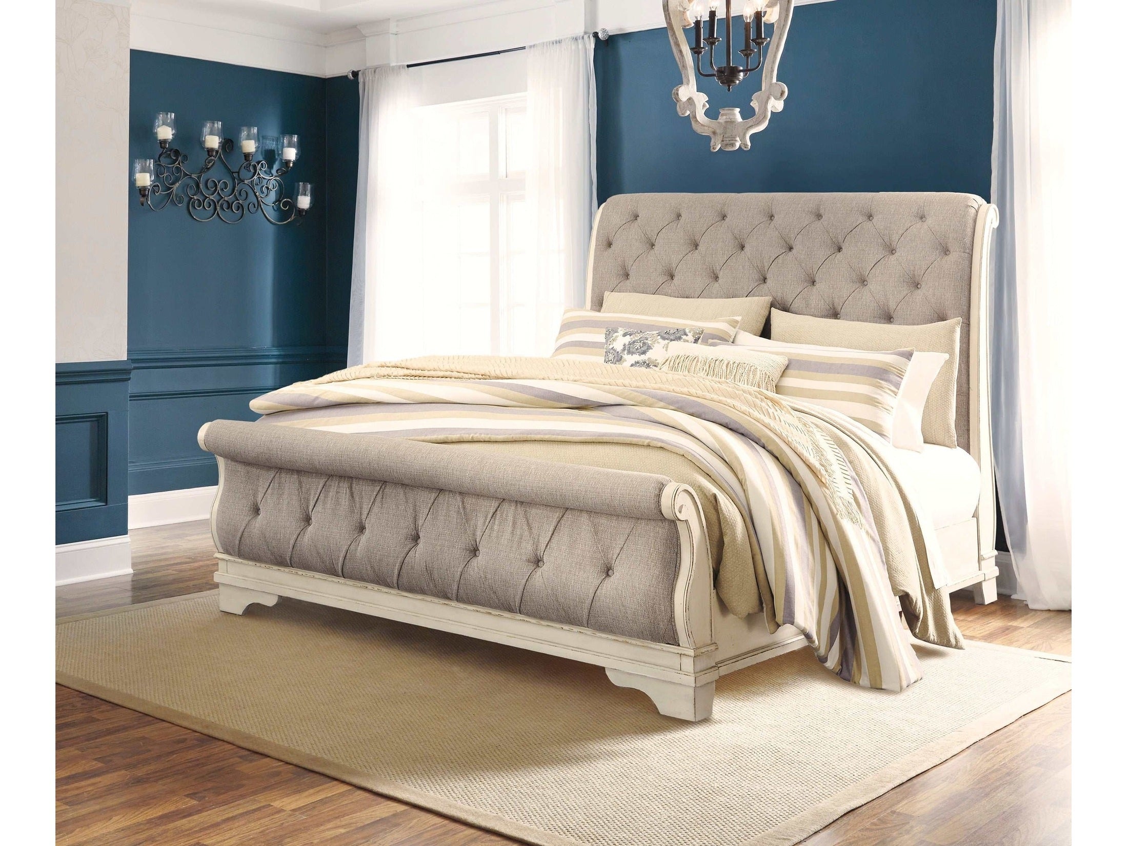Realyn Queen Sleigh Bed