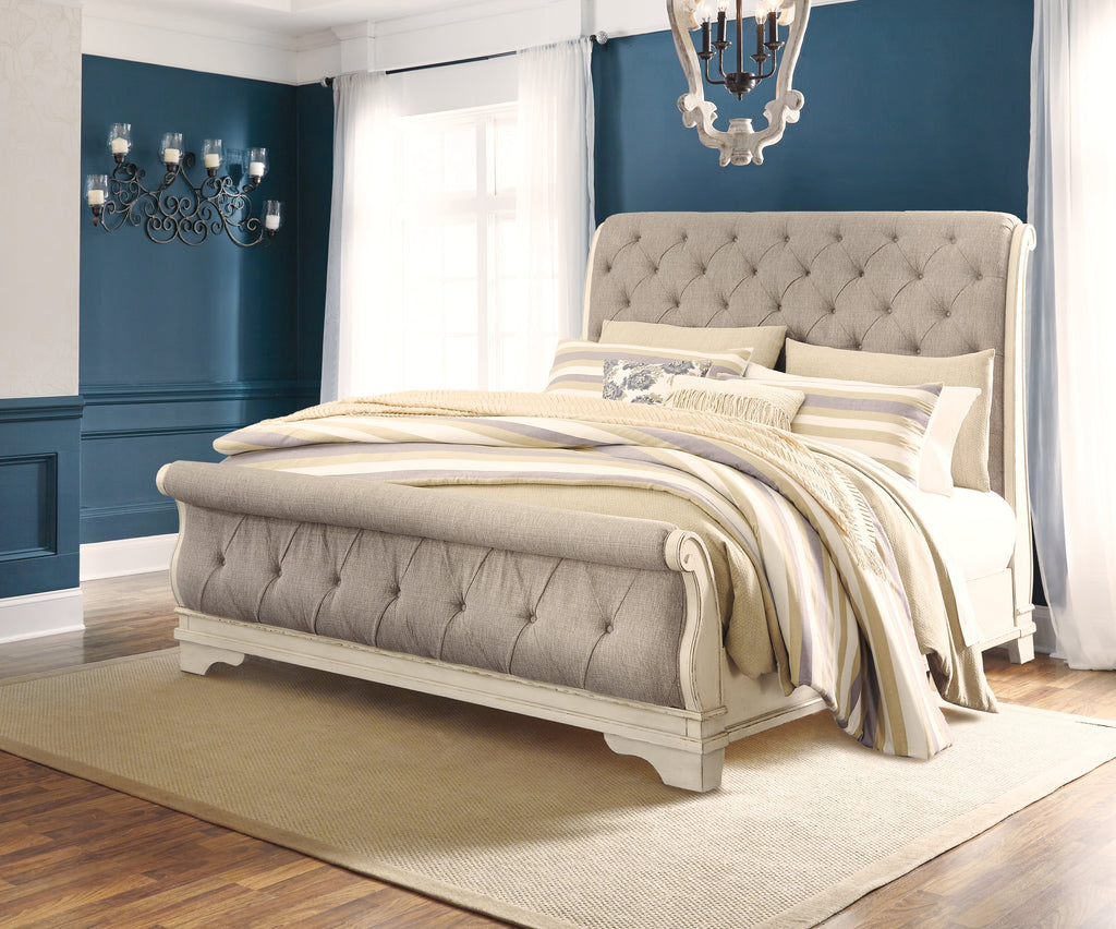 Realyn King Sleigh Bedroom Set, Two-Tone