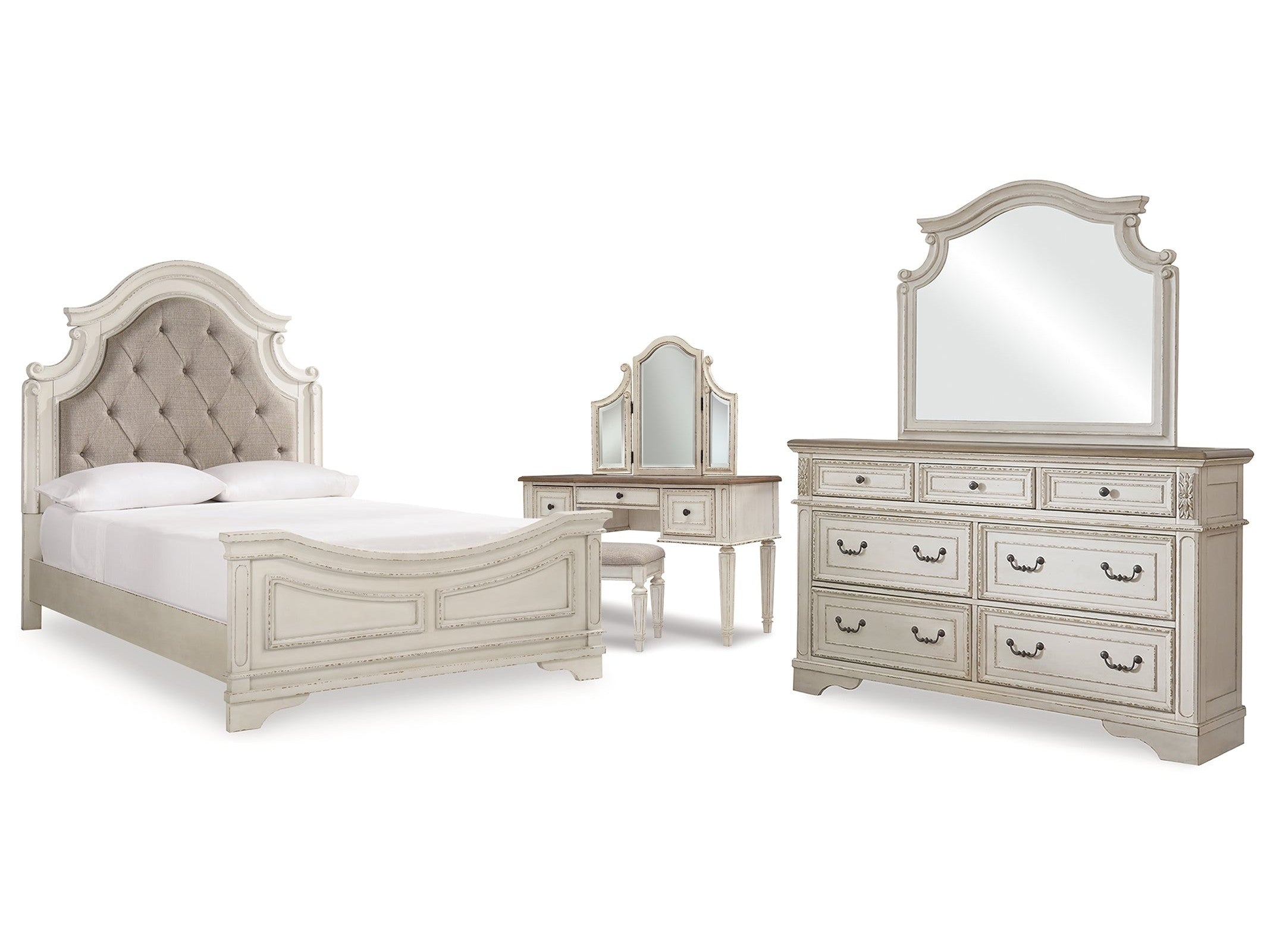 Realyn Queen Panel Bedroom Set, Two-Tone