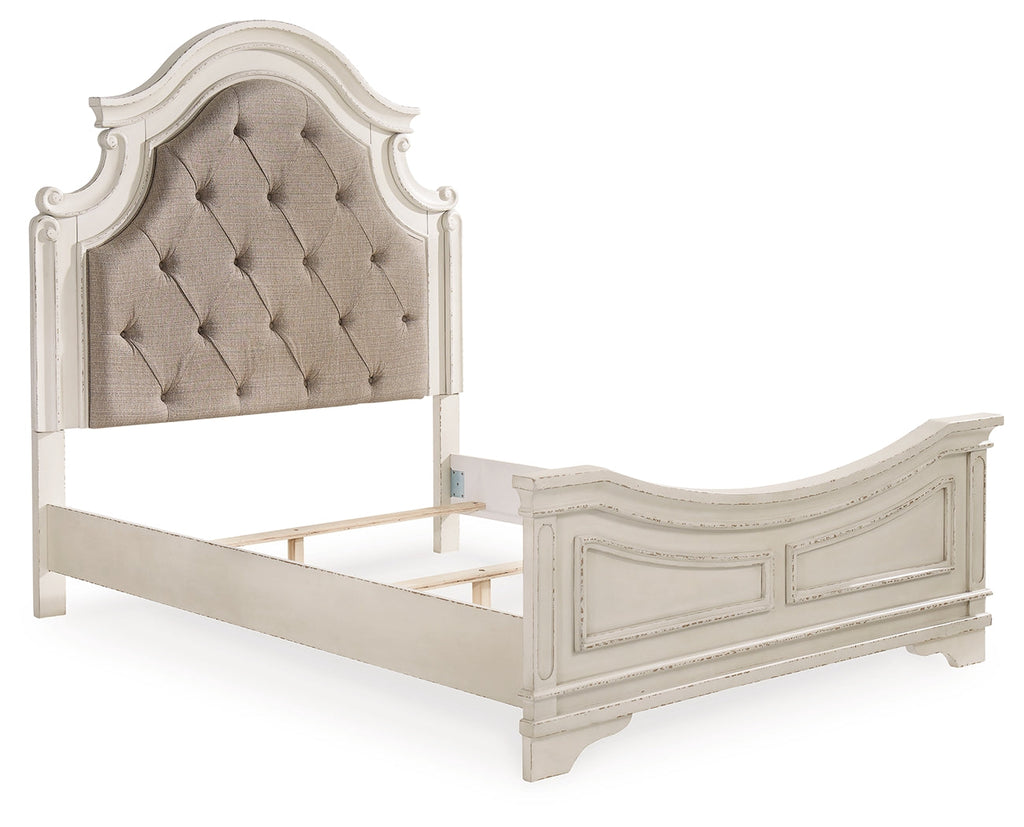 Realyn Queen Panel Bedroom Set, Two-Tone