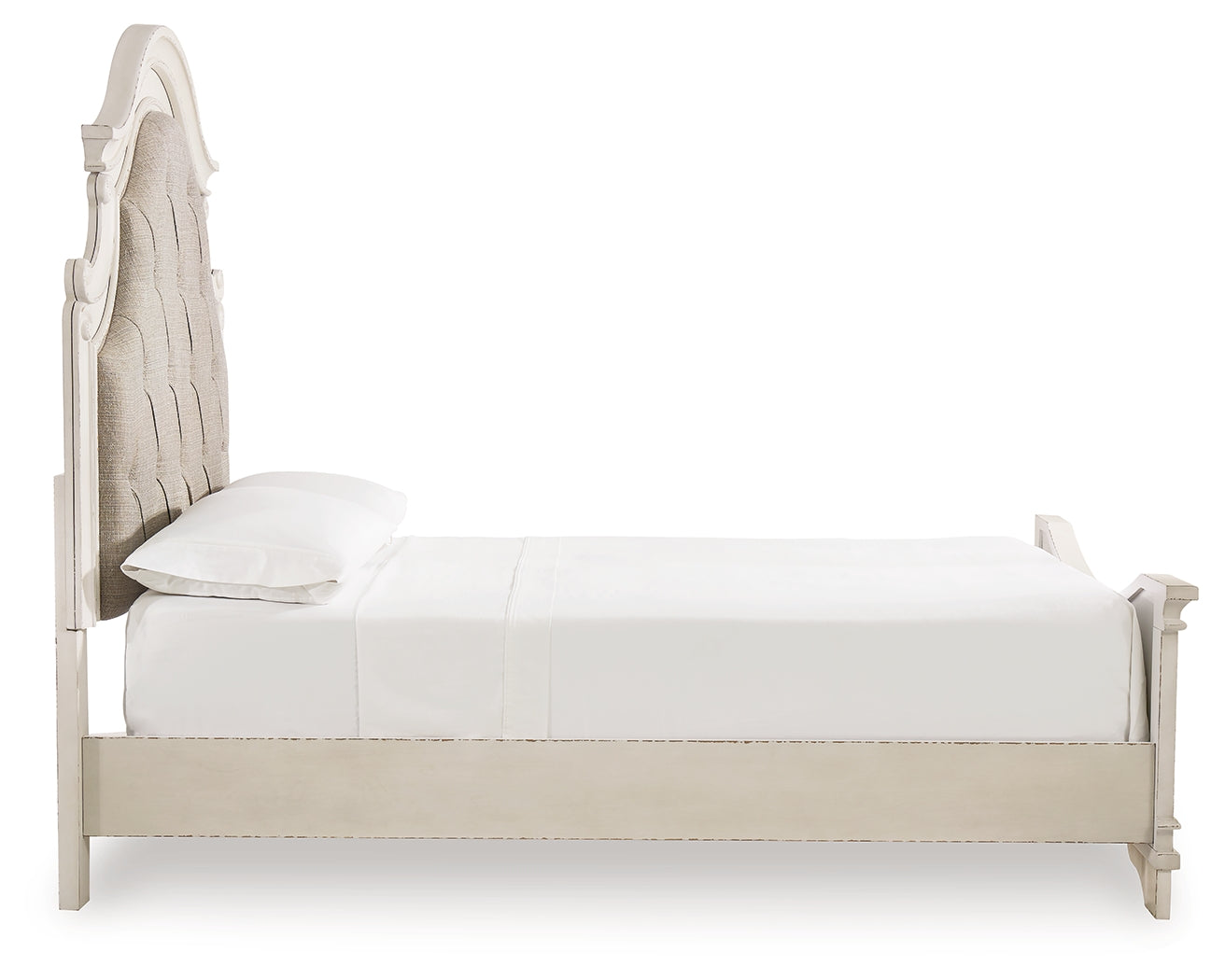 Realyn Queen Upholstered Panel Bedroom Set, Two-Tone