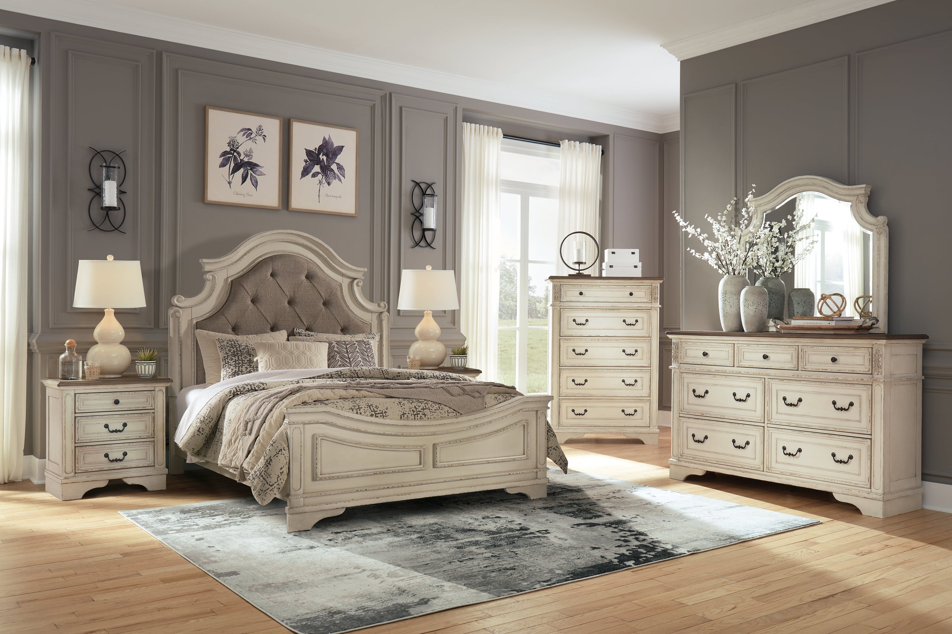 Realyn Queen Upholstered Panel Bedroom Set, Two-Tone