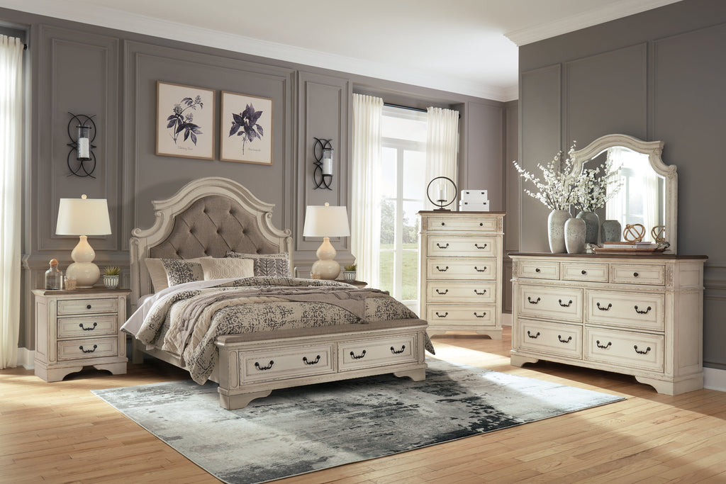 Realyn Queen Upholstered Panel Bedroom Set, Two-Tone