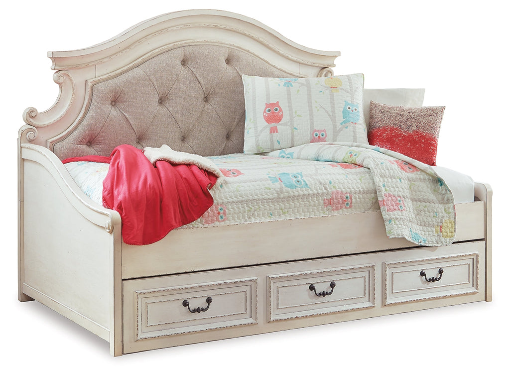 Realyn Twin Day Bed, Two-Tone