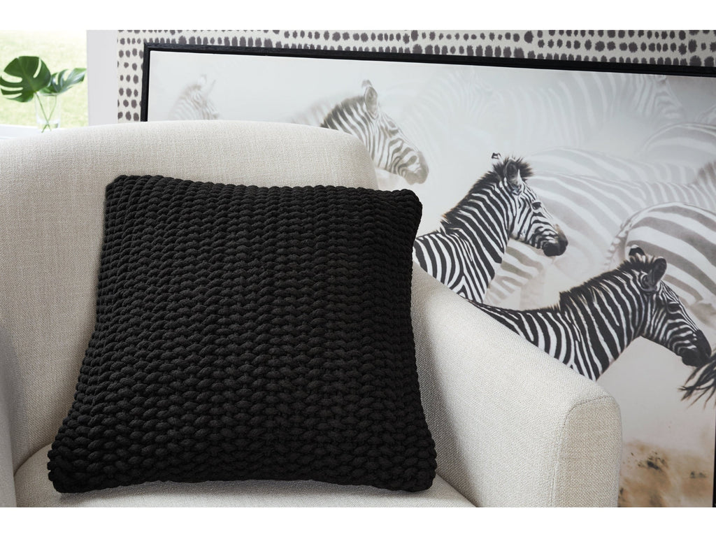 Renemore Black Pillow (Set of 4)