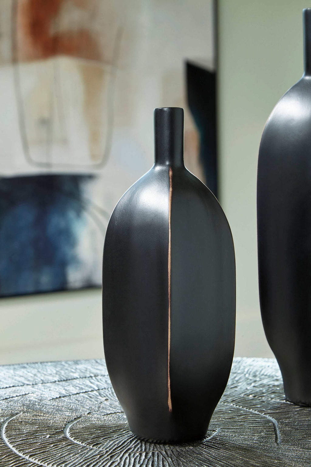 Rhaveney Black Vase (9.45" H) (Set of 3)