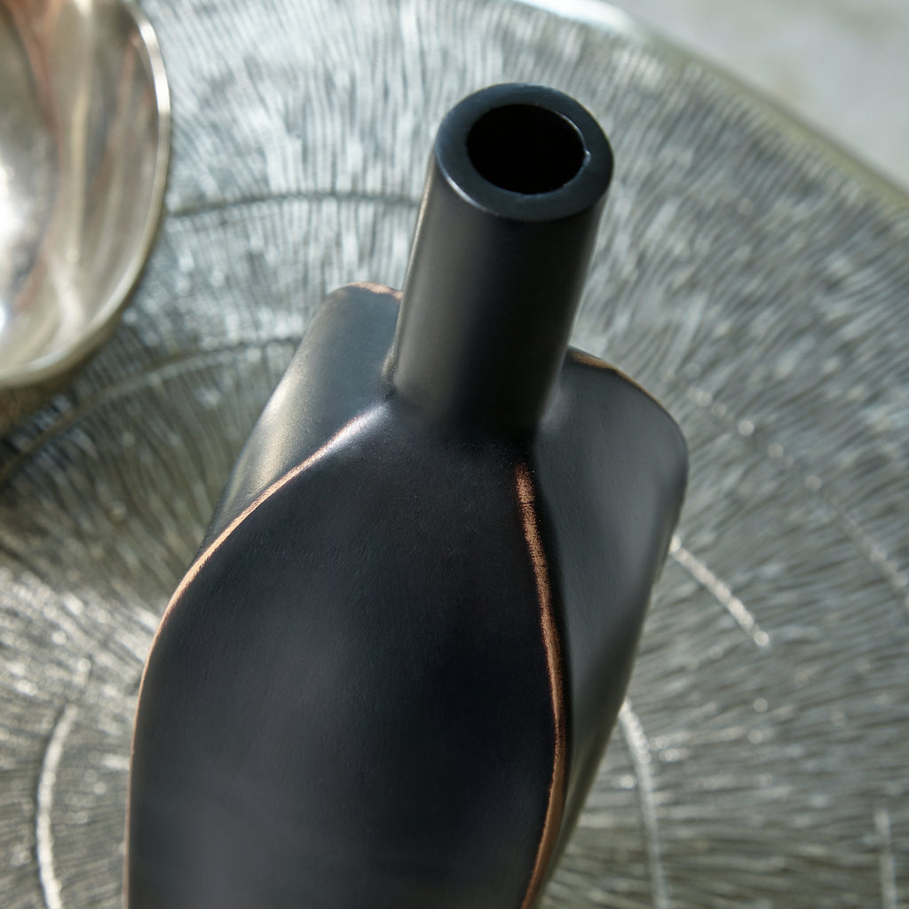 Rhaveney Black Vase