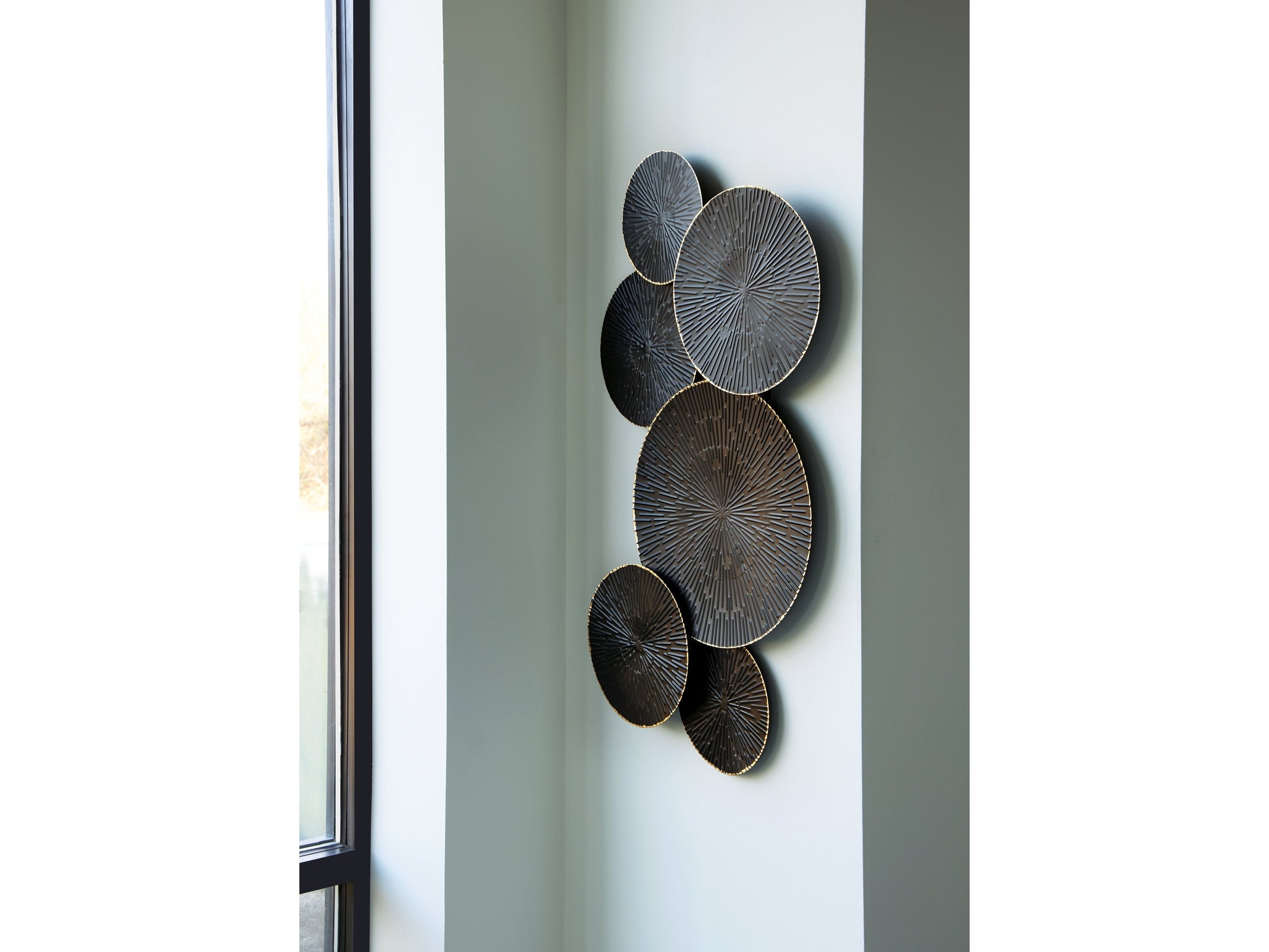 Rhetlen Black/Gold Finish Wall Decor